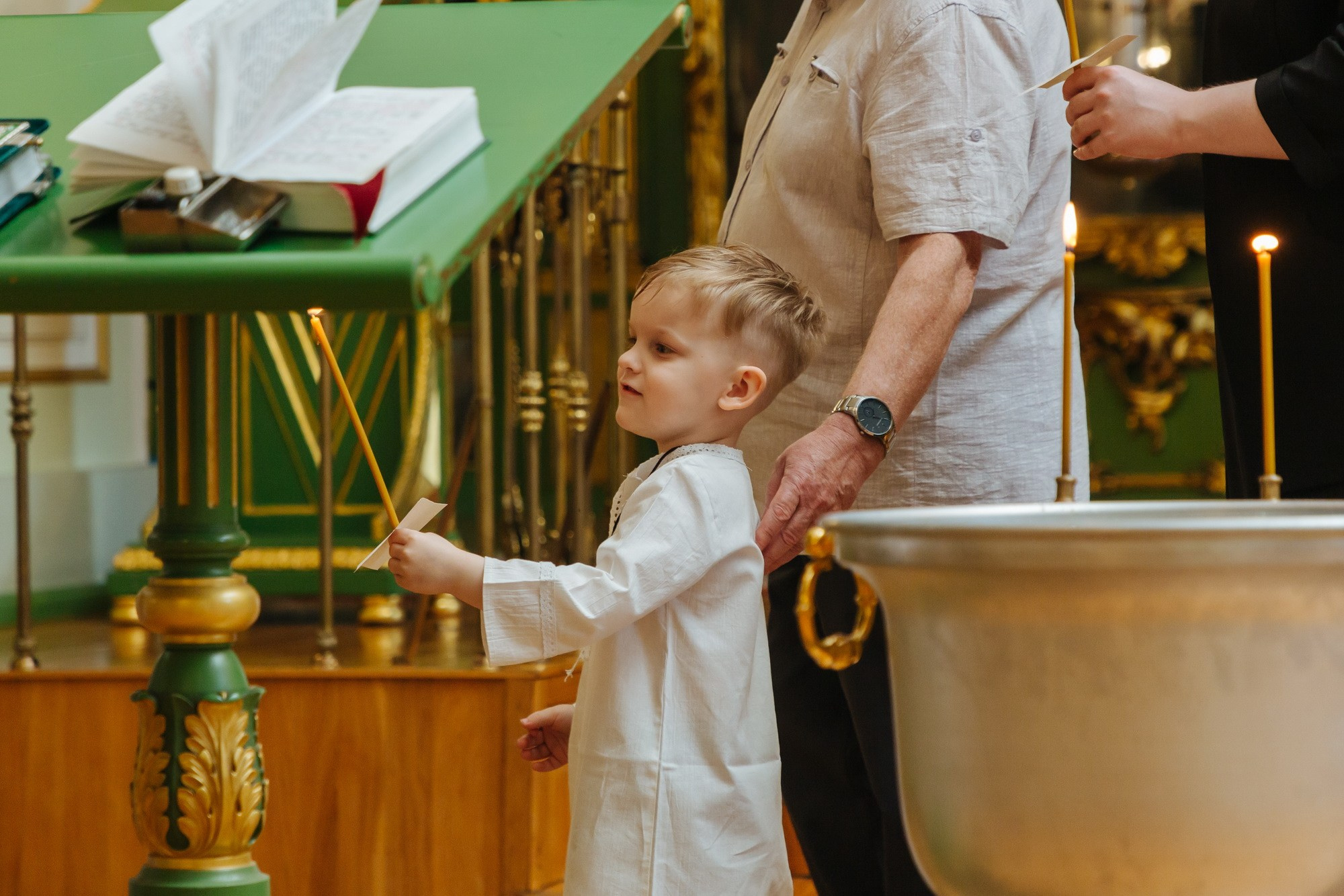 Крещение СПб Никольский собор сколько стоит, как записаться на крещение, где бесплатно крестить Питер, Крещение СПб Никольский собор цена крестин
