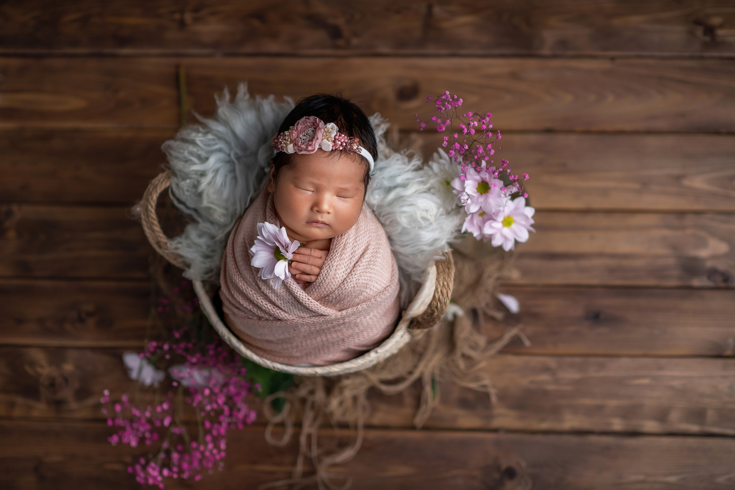NEWBORN. Творческая команда Ульяшевы, свадебная и семейная фотография. Кахахста