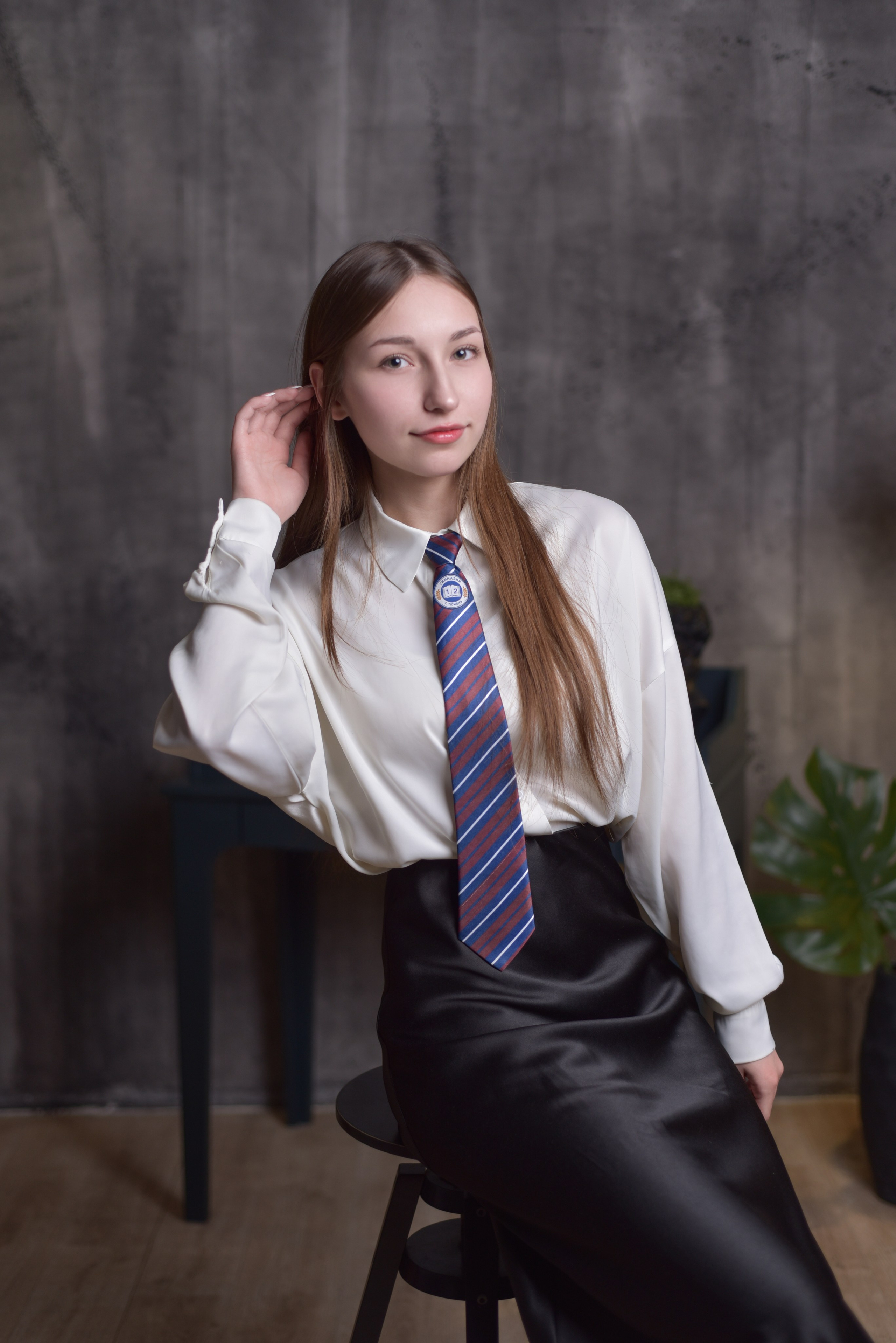 Выпускной альбом 9 и 11 класс «Гранж». Выпускные альбомы в Тюмени для школ, садов, вузов спортивных секций