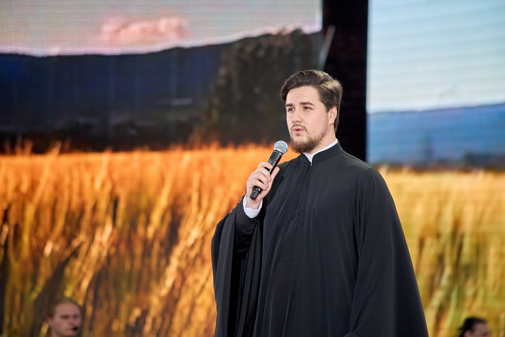 Концерт 9 мая 2025 года на соборной площади. Фотограф Омск | Александр Вандеров