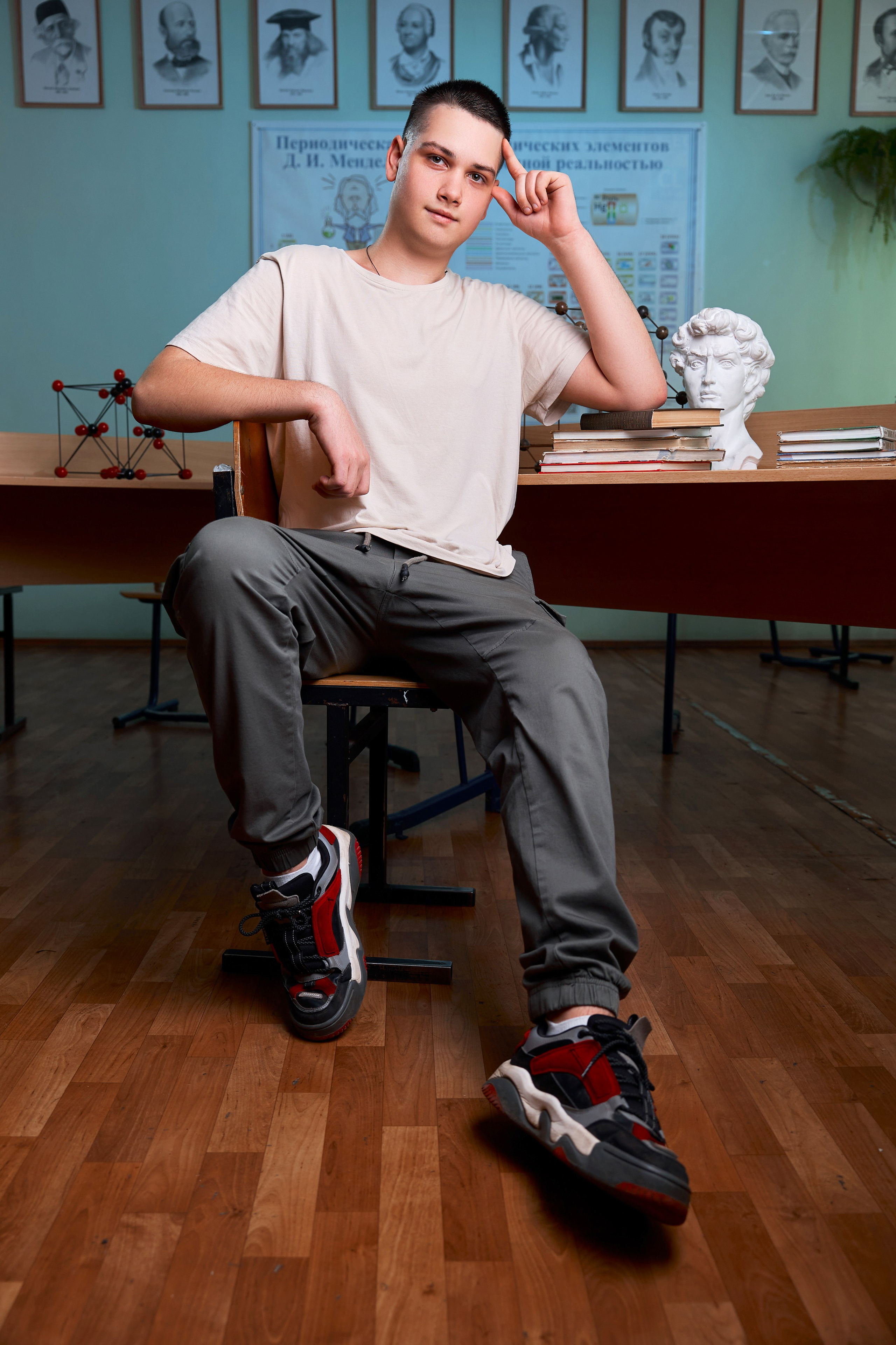 9 — 11 классы. Выпускные альбомы в Рыбинске и Ярославле