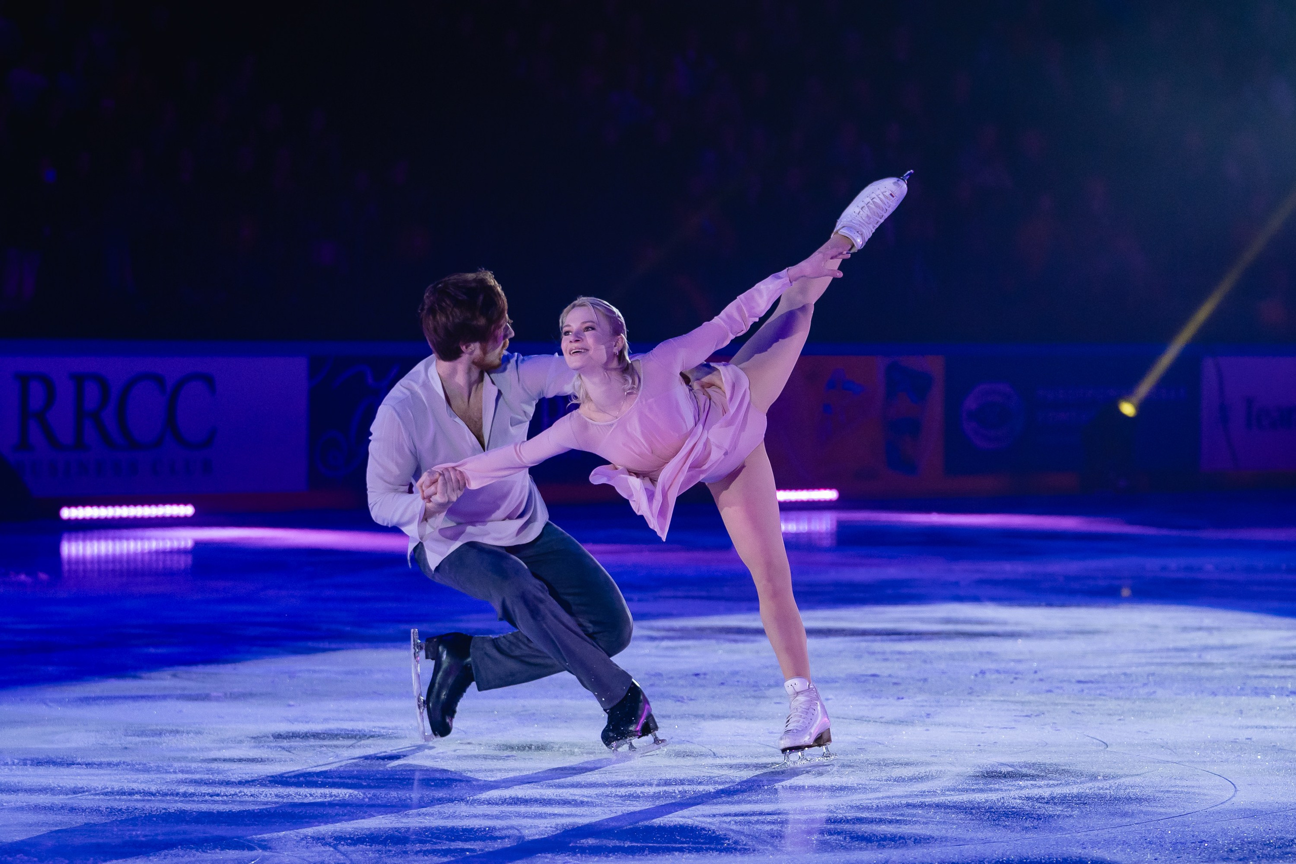 Шоу «Чемпионы на льду» в Новосибирске. Воробьева Ксения — Спортивный и танцевальный фотограф Новосибирск