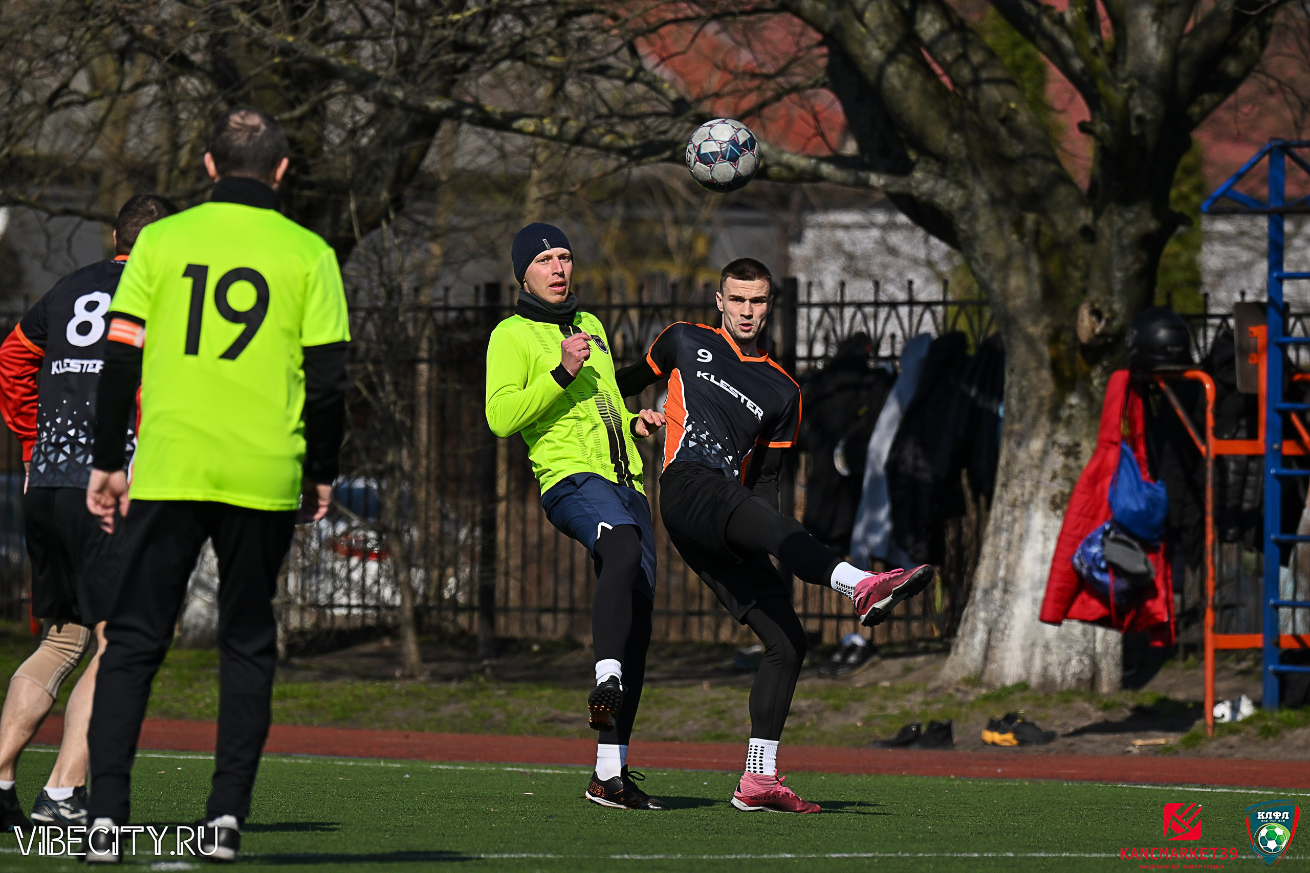 XX ЧЕМПИОНАТ КАЛИНИНГРАДСКОЙ ЛФЛ КАНЦМАРКЕТ39 сезона 2024–2025 гг. VIBECITY.RU Вайб Сити Ру Фоторепортажи Фотоотчеты Калининград