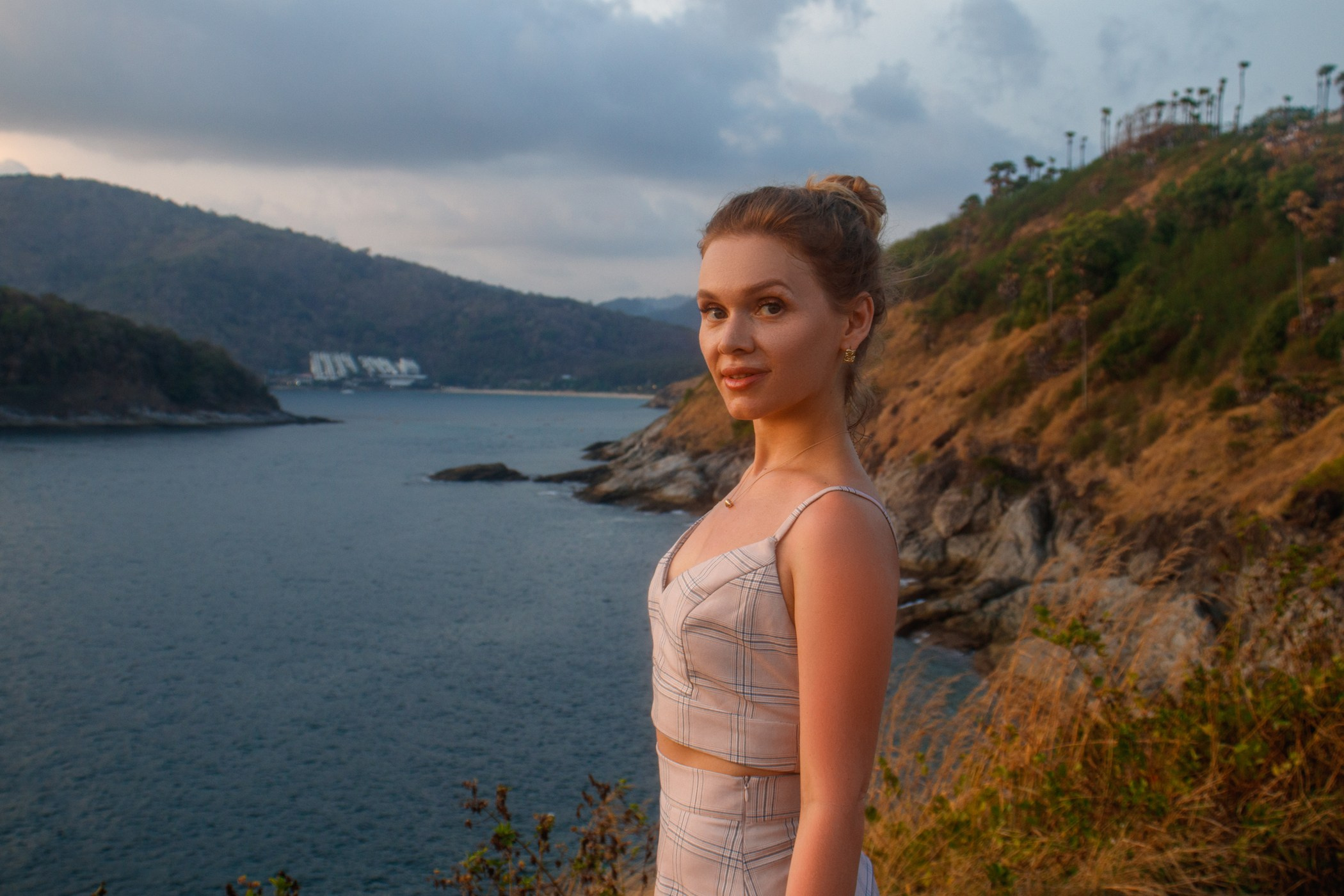 Портрет на закате у моря