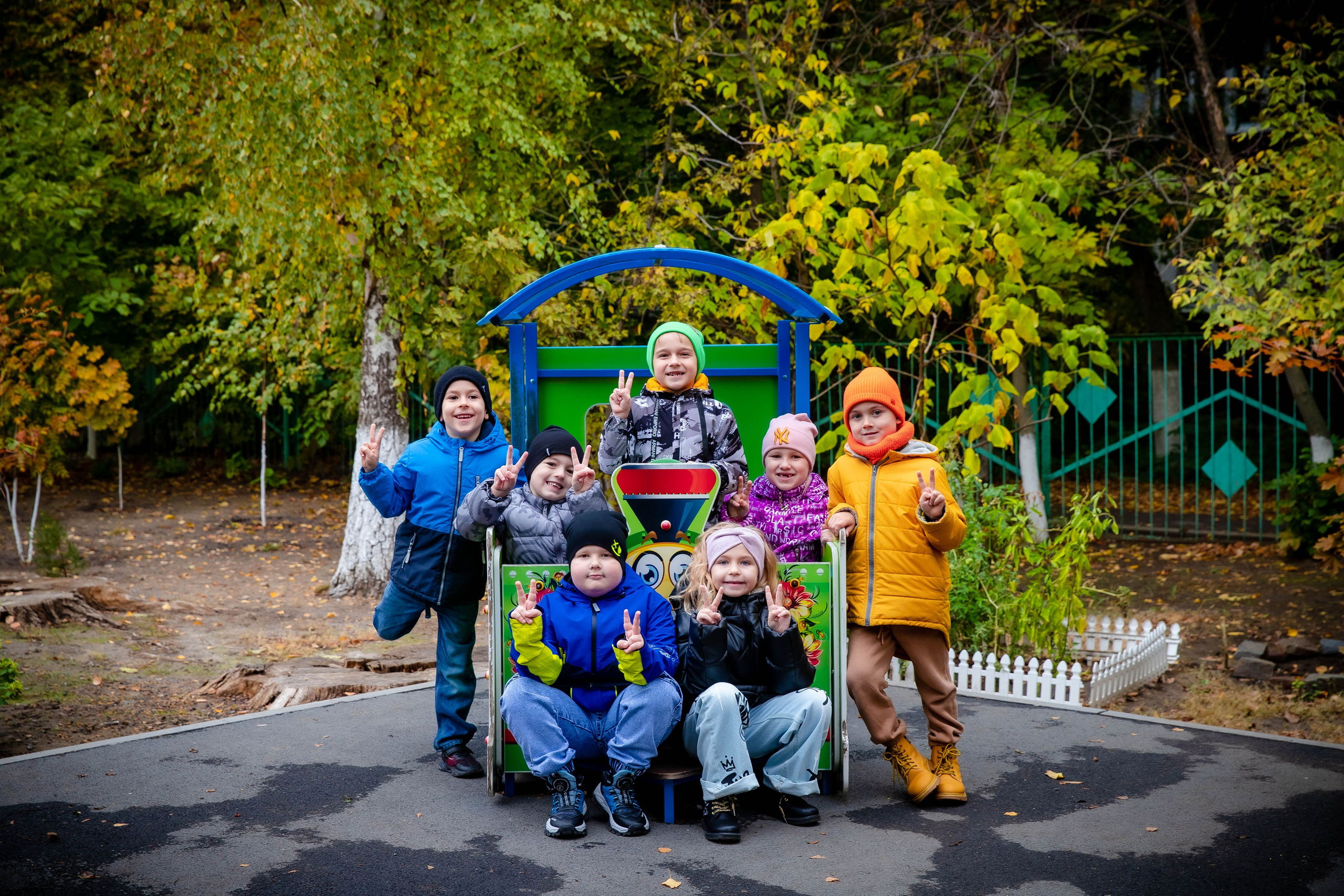 Выпускные (школьные) альбомы (книги) в Ростове-на-Дону. Современные Выпускные Альбомы в Ростове-на-Дону