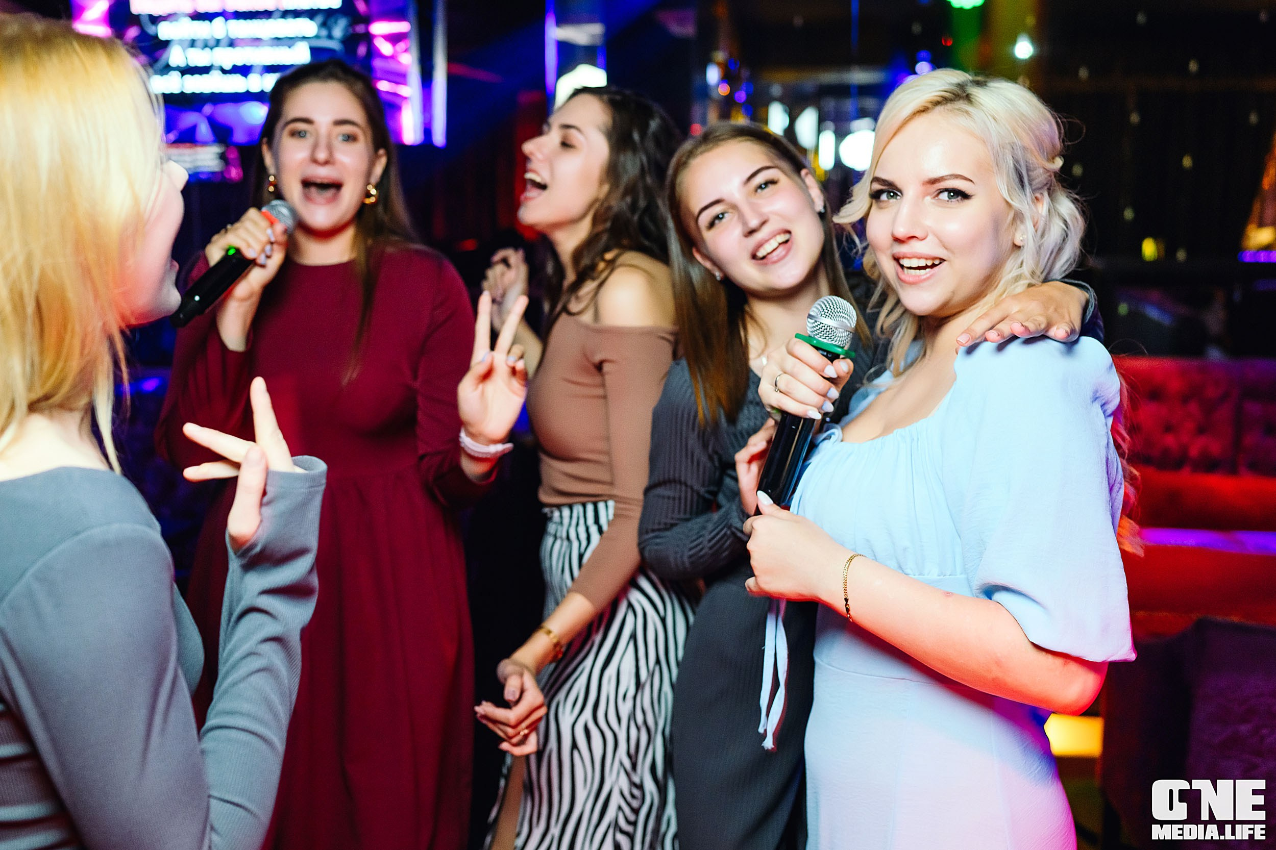 Фоторепортаж из караоке-клуба Эйфория. One Media Life: фоторепортажи, фотоотчеты с мероприятий и заведений