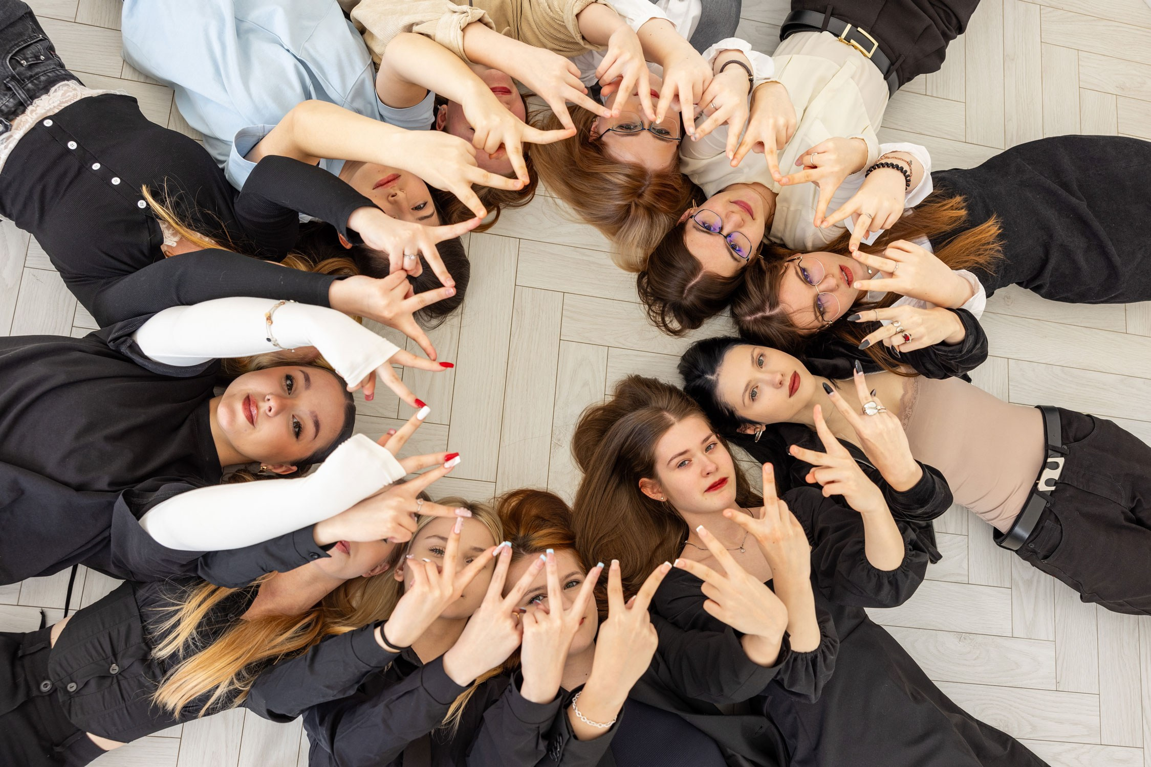 Выпускной альбом в Реутово для школ и детских садов