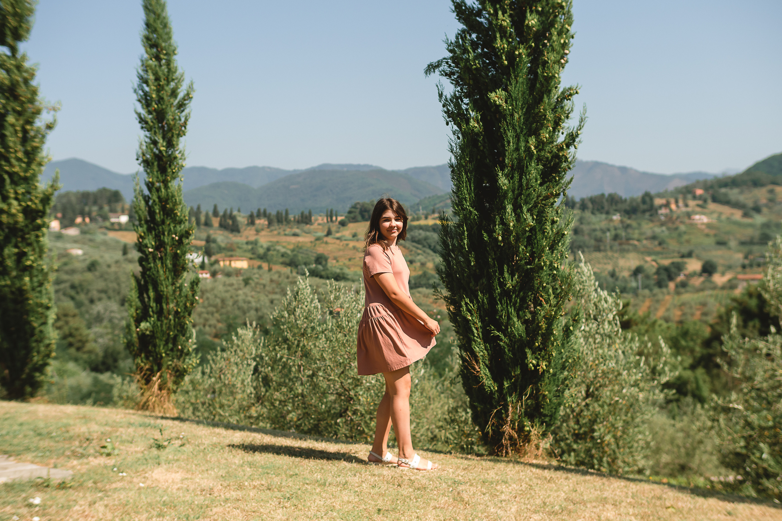 Andrey and Lena and kids. Family Lifestyle Photographer in Lucca, Italia