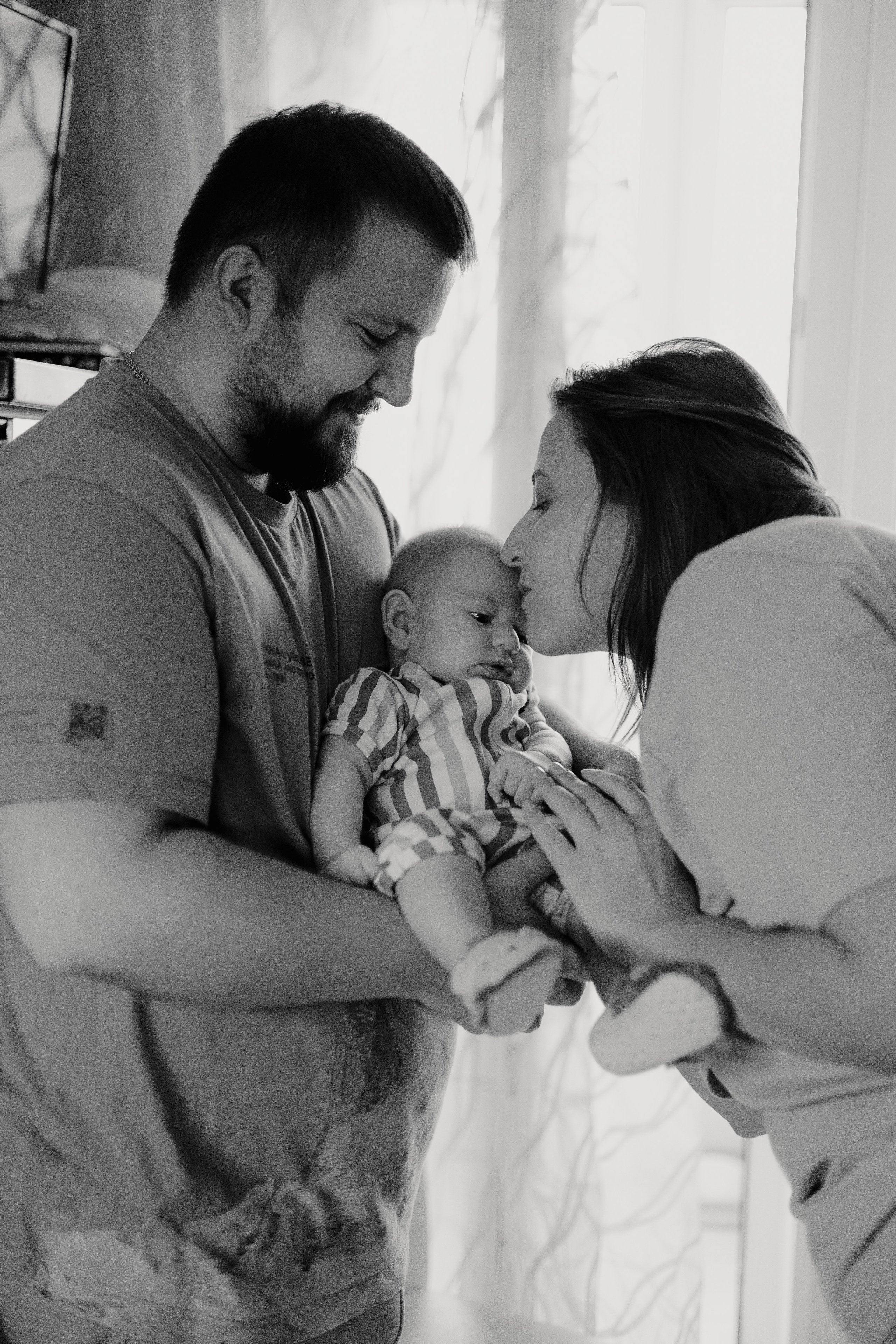 Домашняя семейная фотосессия с малышом. Портретный и семейный фотограф в Москве Мария Рослякова