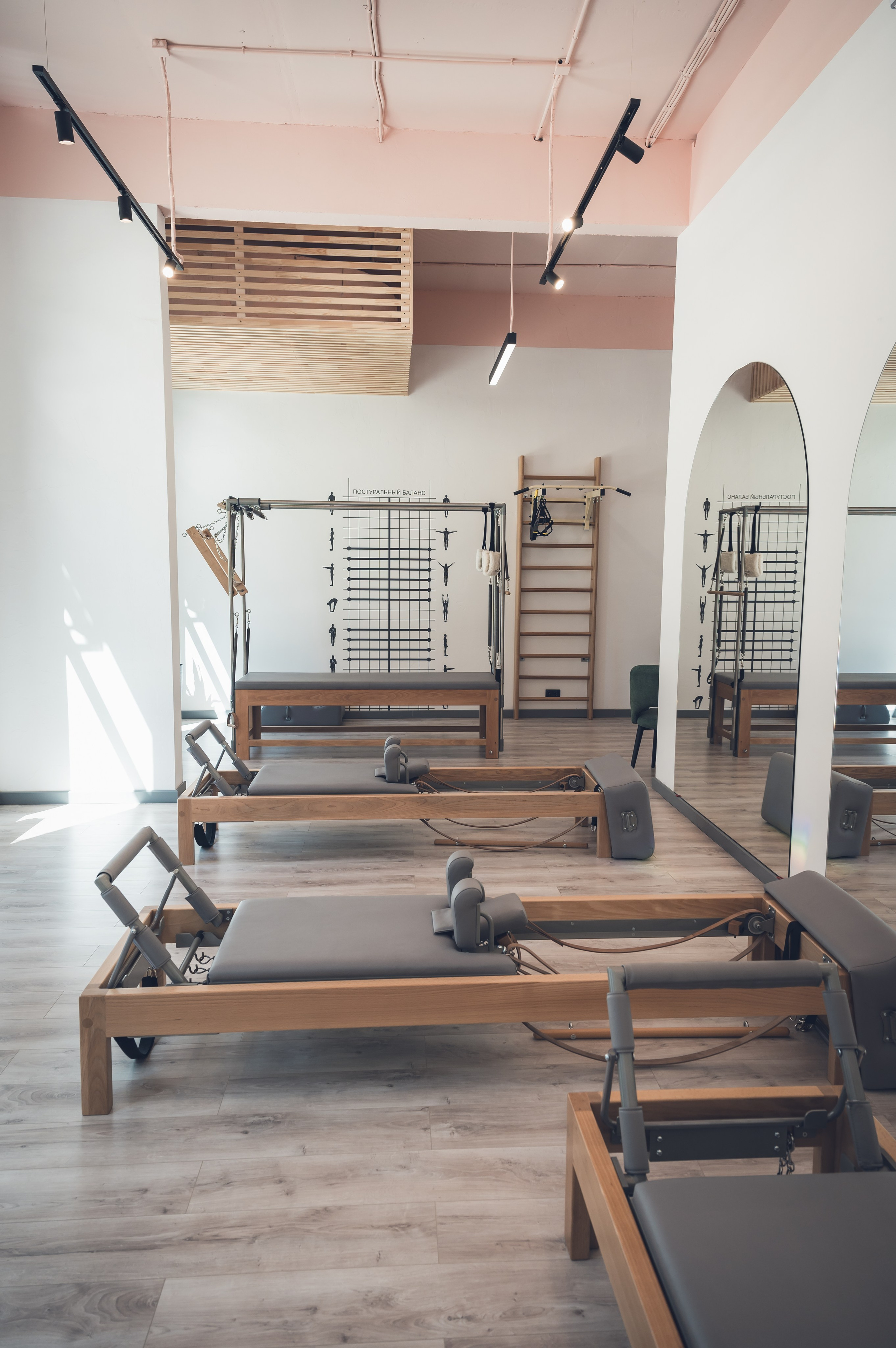 Фотосъемка пилатес-студии. Фотограф Светозар Андреев