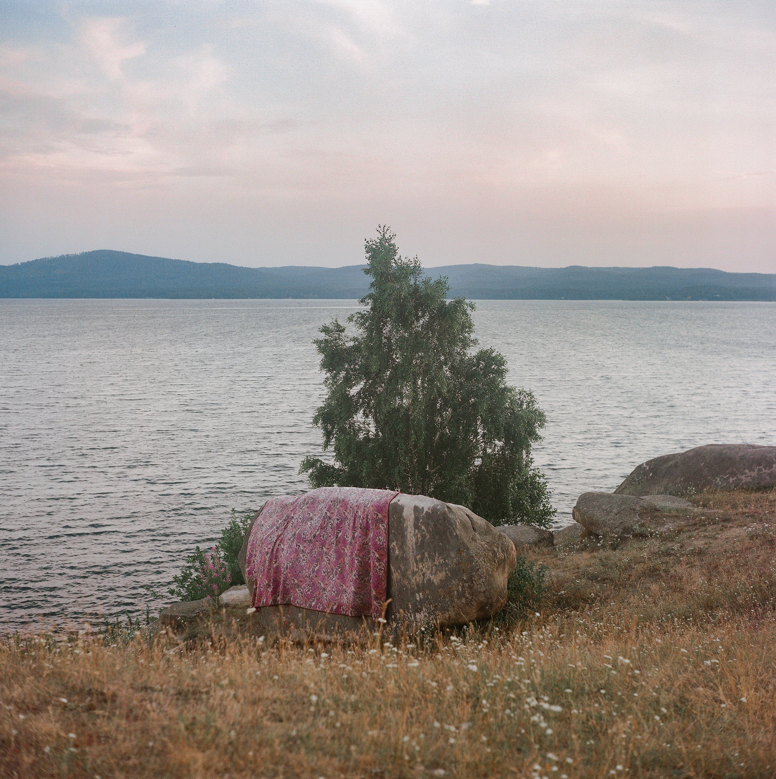 Lake Itkul is mentioned in several tales of Pavel Bazhov and is closely associated with the Great Poloz - a giant snake that lives in the lake and is the guardian of the Ural gold. It was probably invented by the author, based on the rich soil of the ancient legends and tales of the Khanty, Mansi and Bashkirs.