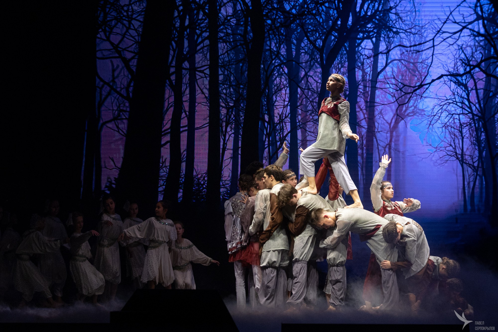 Юбилейный концерт студии эстрадного танца «Изумрудный город». Репортажный фотограф в Казани Павел Серпокрылов