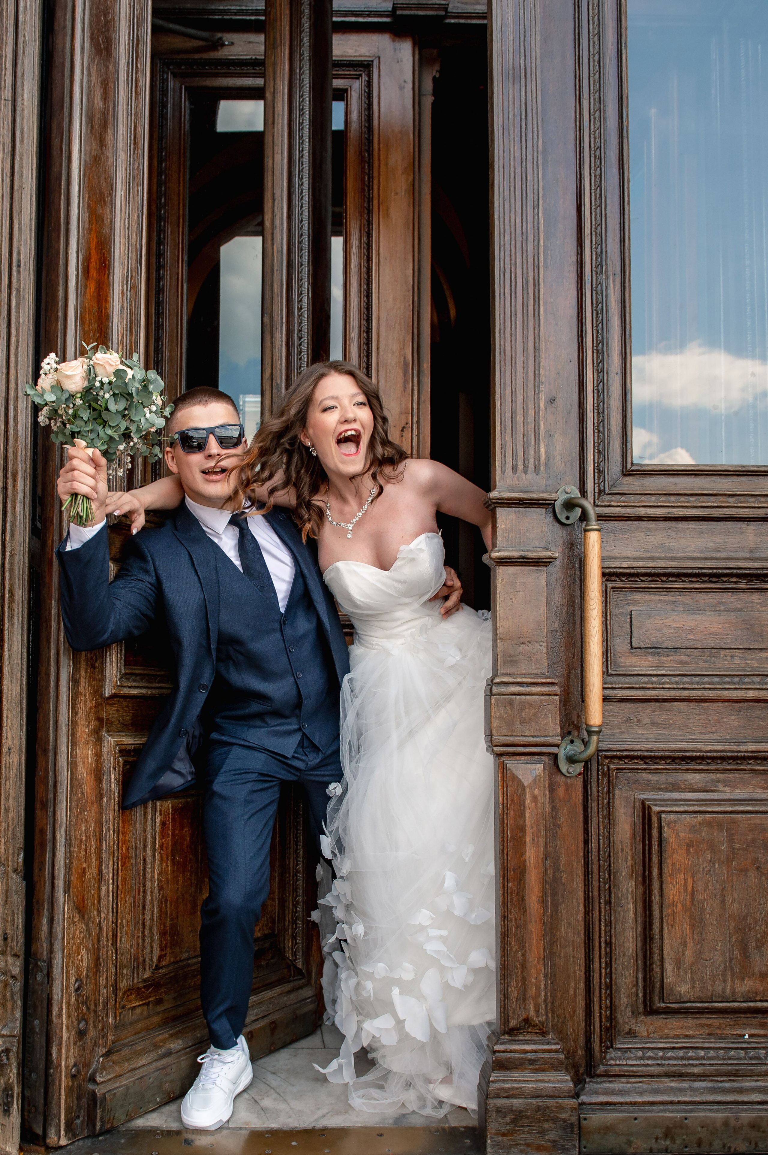 Зажигательная и динамичная свадебная фотосессия Анастасии и Максима. Портретный, семейный и свадебный фотограф в Санкт-Петербурге и в Пушкине Ширяев Денис