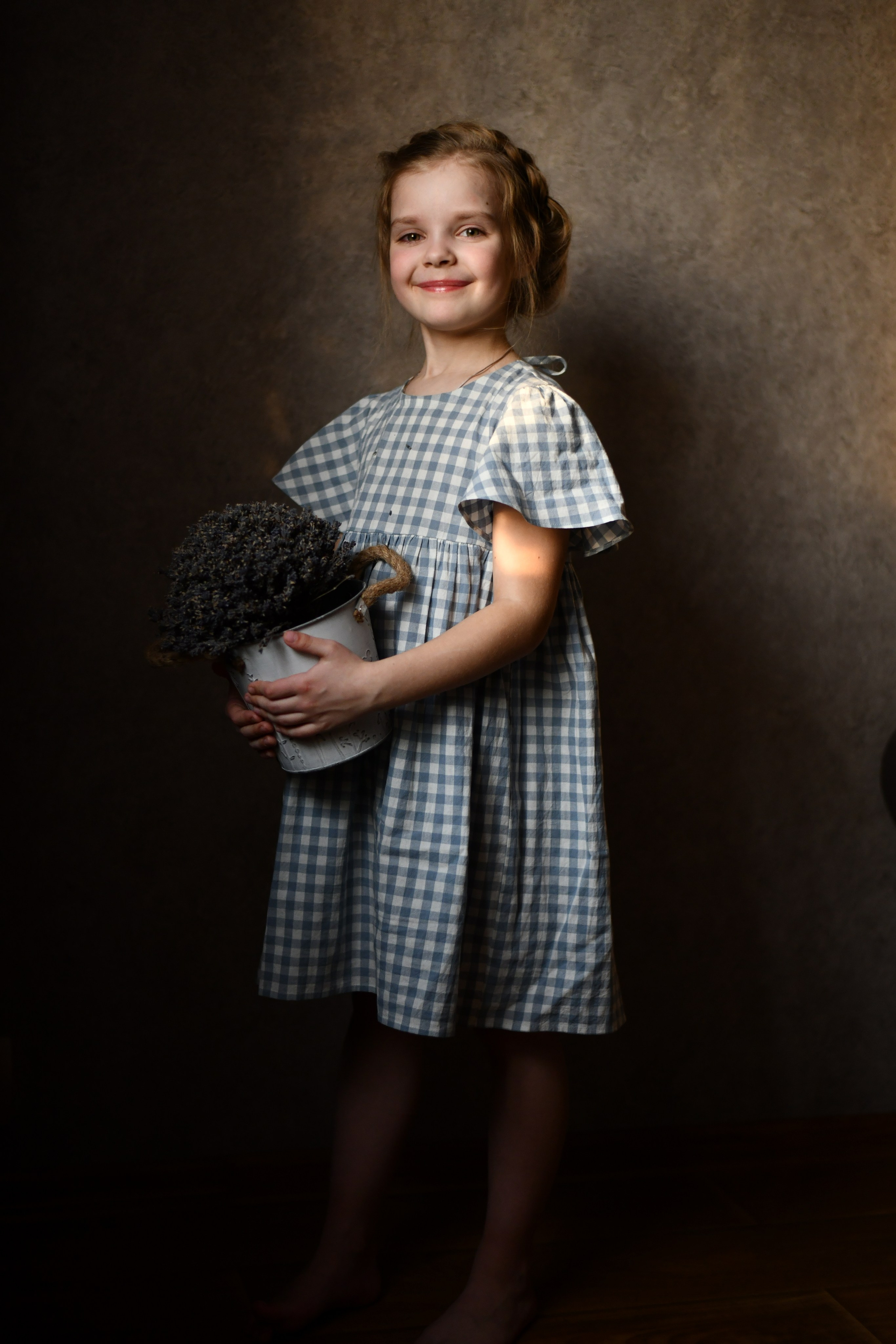 Юная цветочница. Семейный фотограф Щёкино, Тула. От 5000р