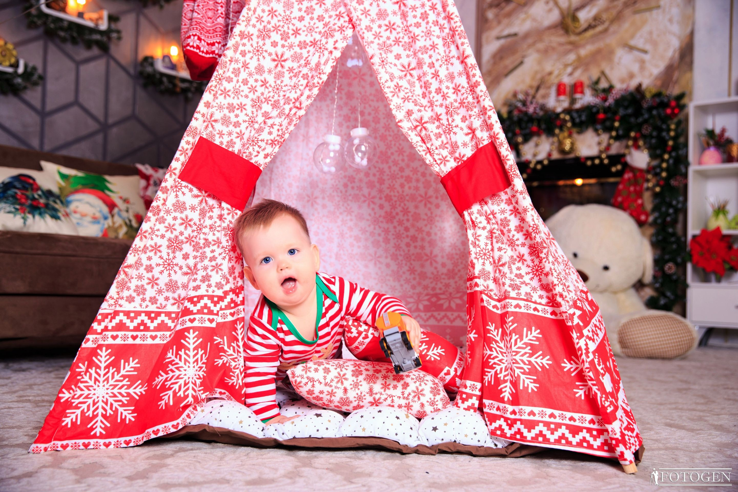 Новогодняя Фотосессия в Студии FOTOGEN ᐈ Премиум-класс в Краснодаре. Интерьерная фотостудия FOTOGEN г. Краснодар