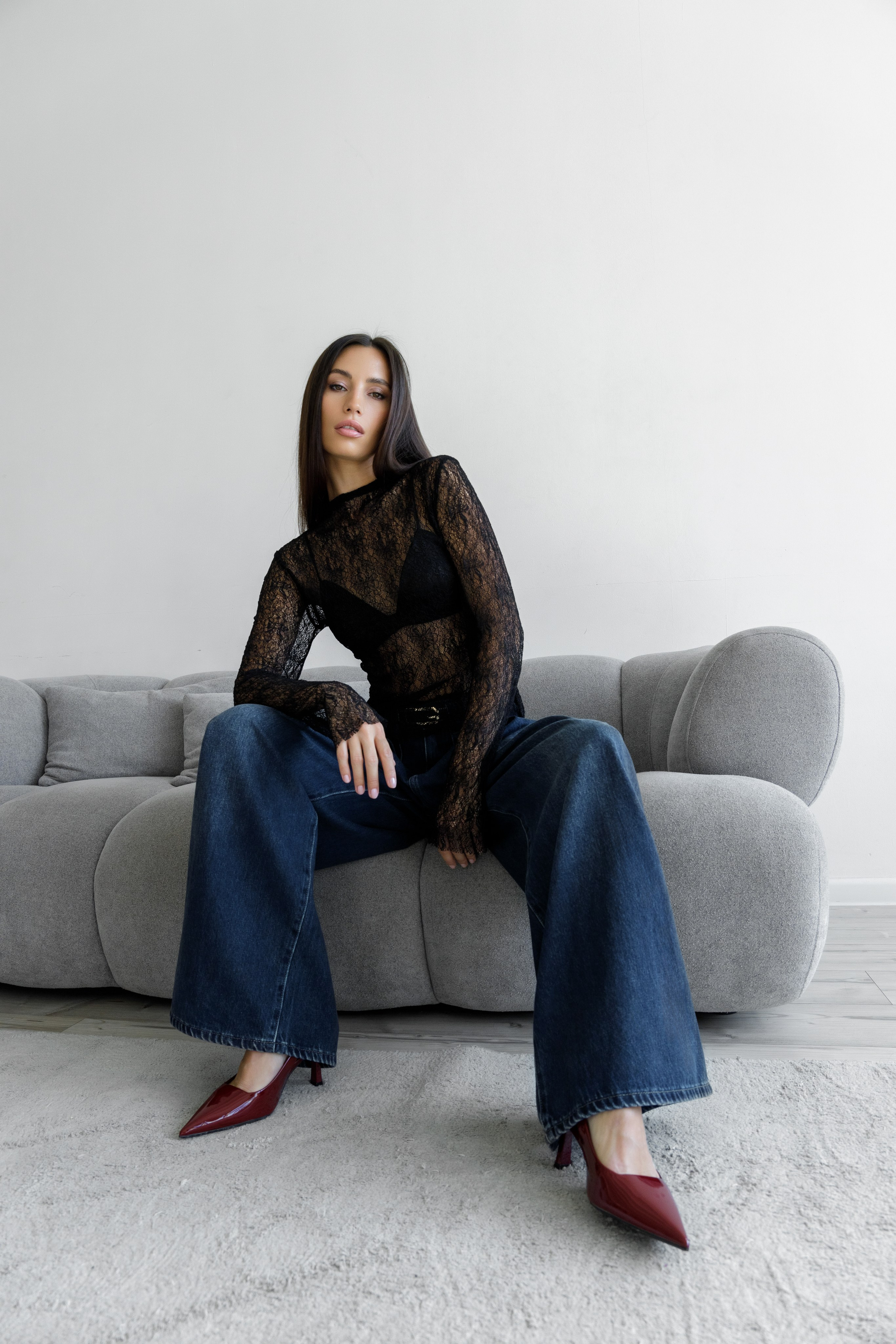 Фотограф для маркетплейсов в Москве Озерова Кристина