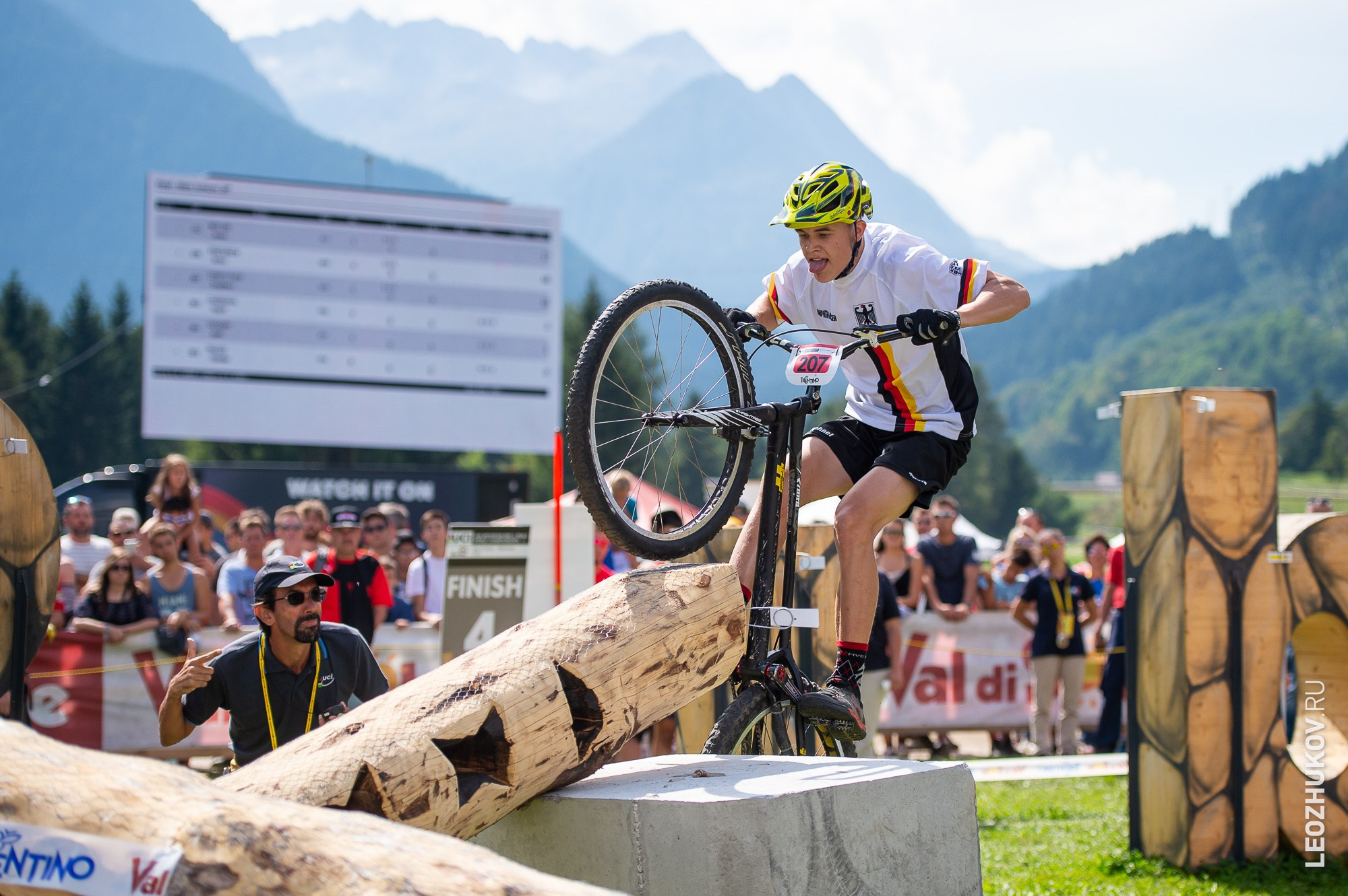 UCI Trials World Championships 2016 — finals. Sports photographer Leonid Zhukov