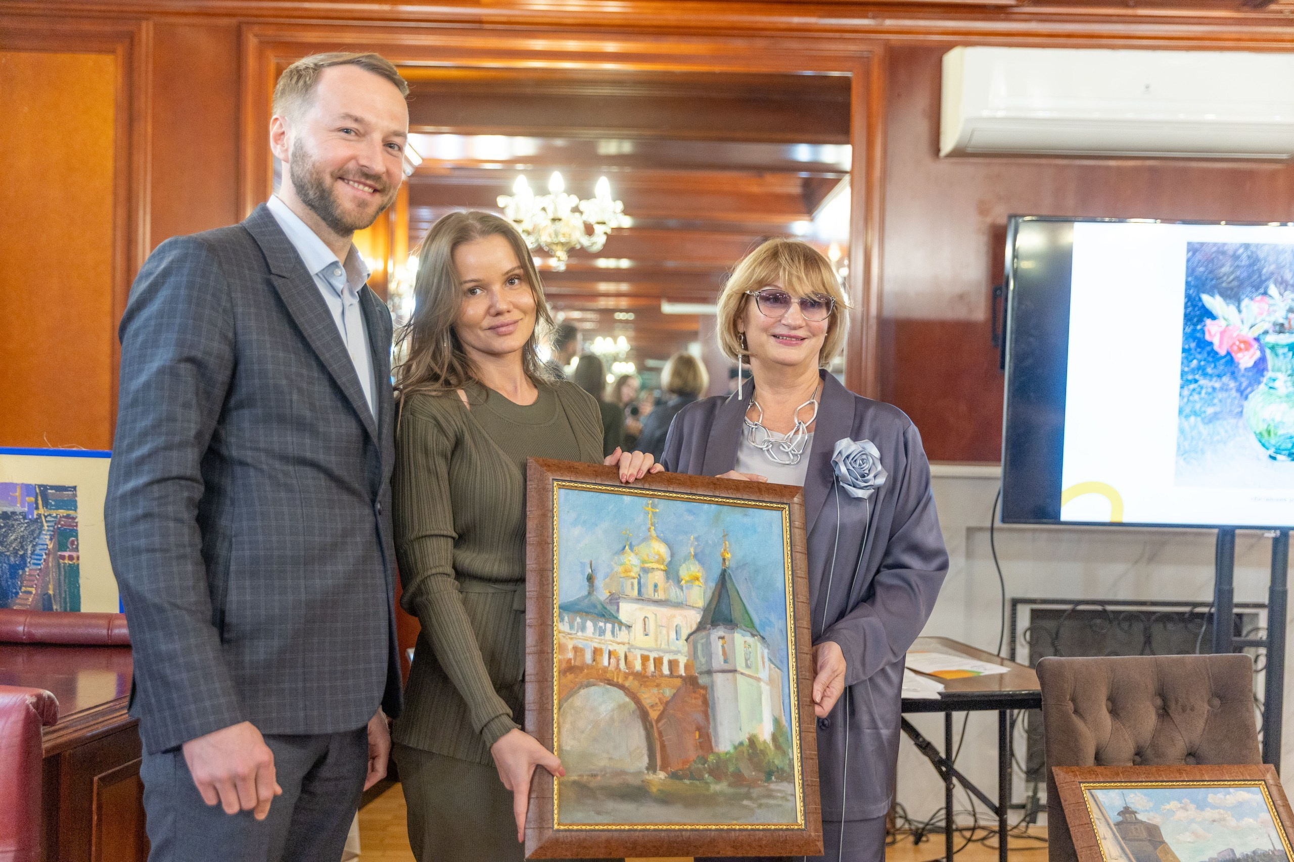 Благотворительный Аукцион «Симбиоз Добра». Концептуальный художник Сушкова Софья Москва