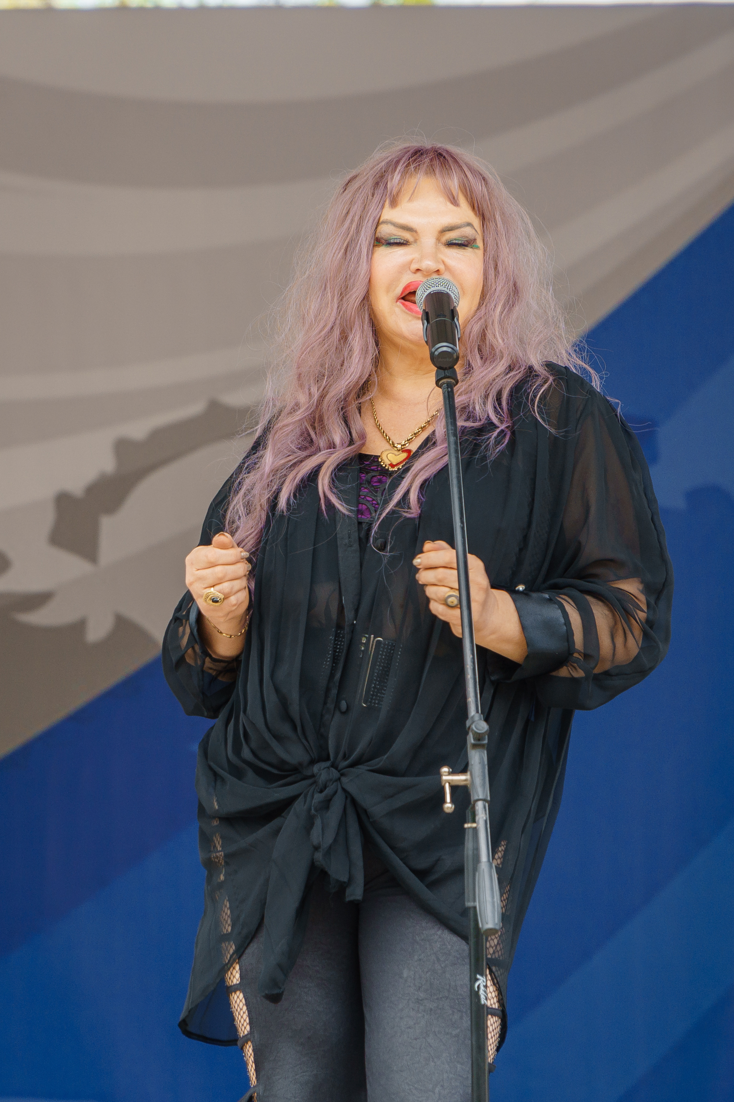 Разноцветный Первомай. Новотитаровский Дом культуры