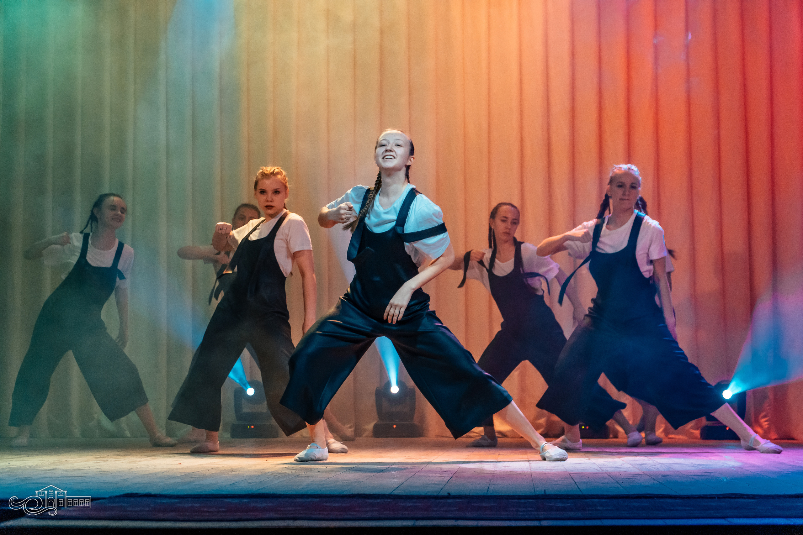 «Весна танцевальная». Новотитаровский Дом культуры