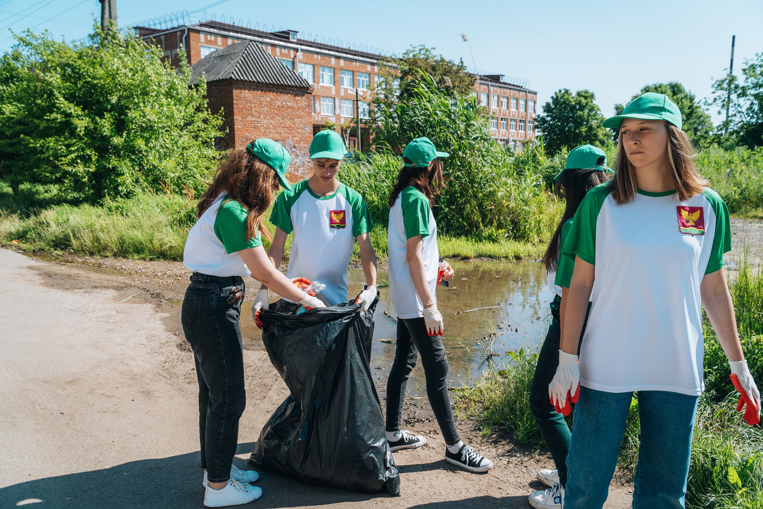«Чистые берега». Новотитаровский Дом культуры