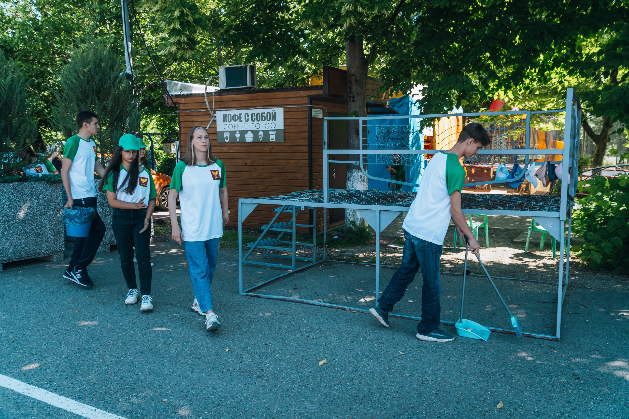 Экологический субботник. Новотитаровский Дом культуры