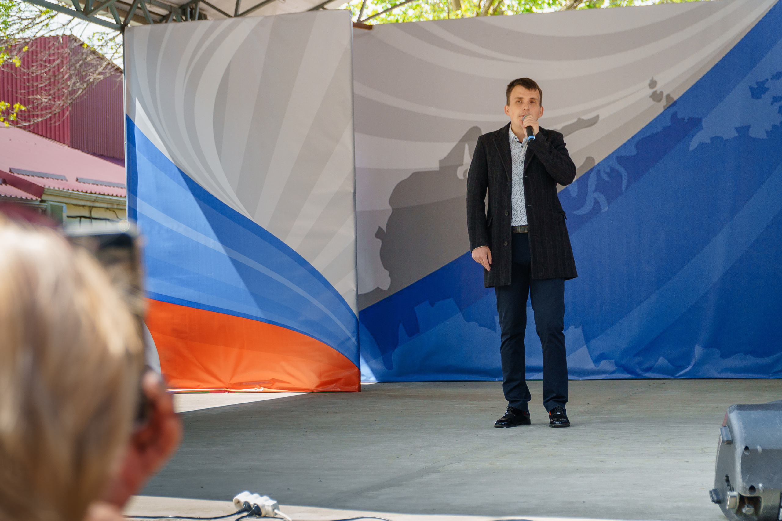 Разноцветный Первомай. Новотитаровский Дом культуры