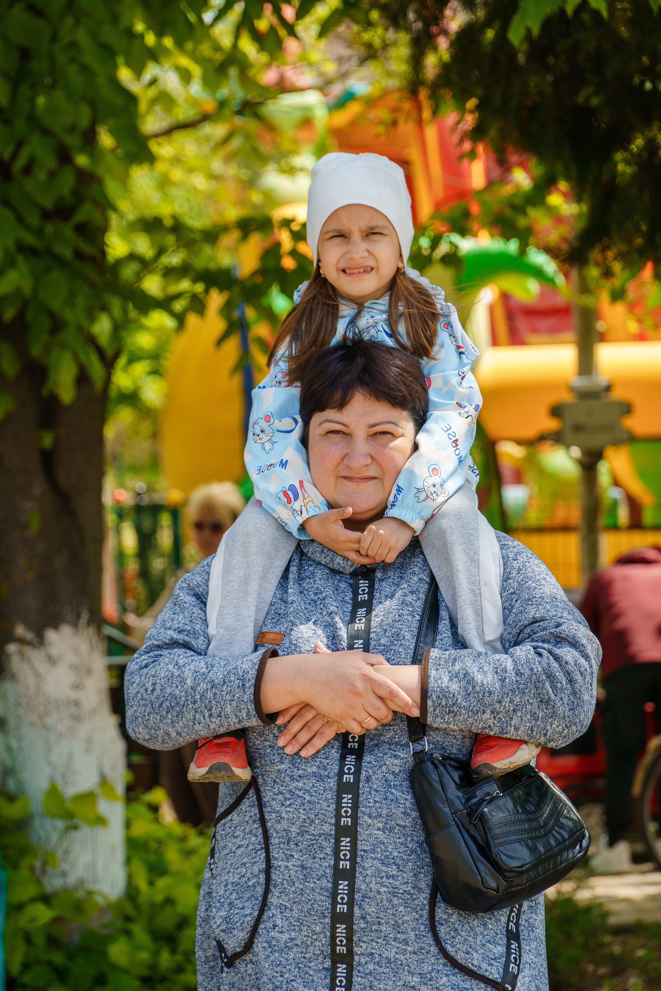 Разноцветный Первомай. Новотитаровский Дом культуры