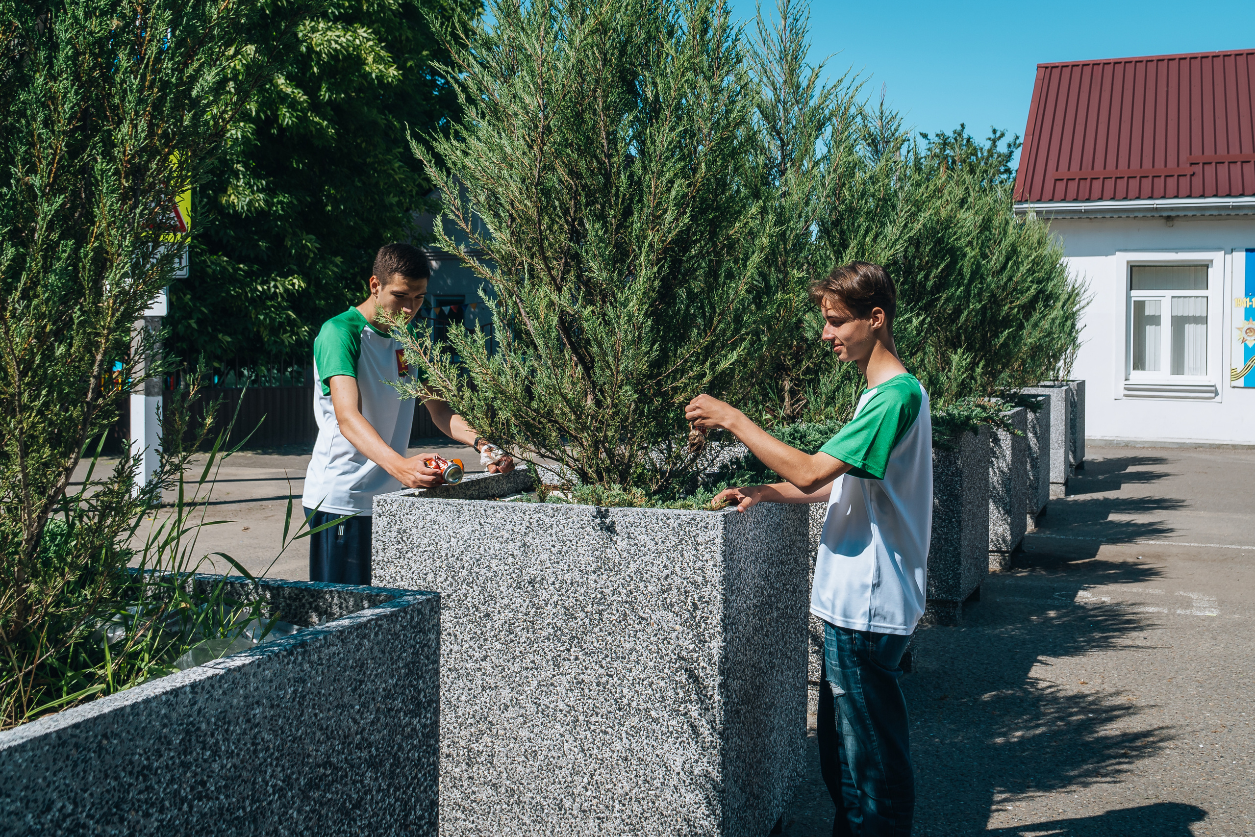 Экологический субботник. Новотитаровский Дом культуры