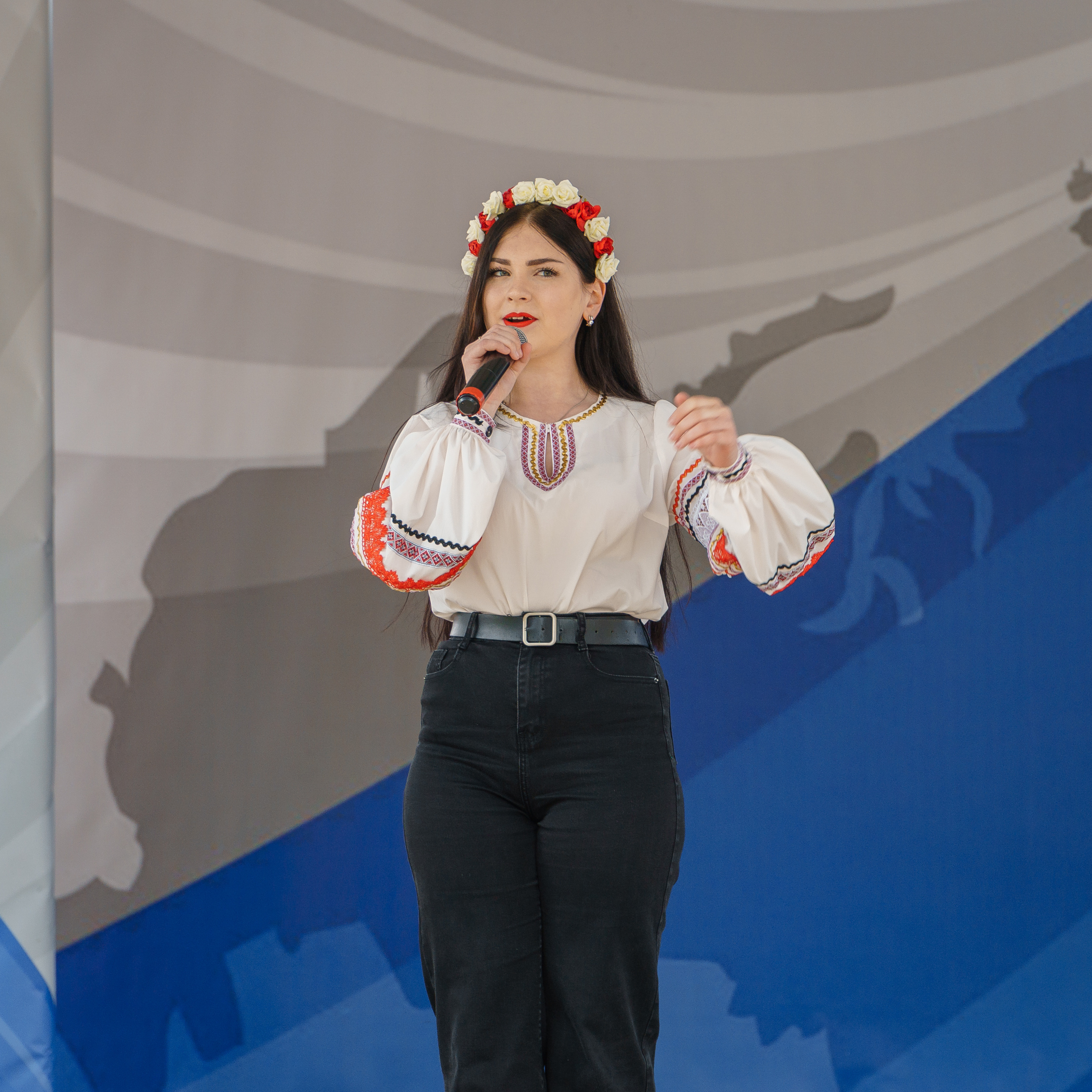 Разноцветный Первомай. Новотитаровский Дом культуры