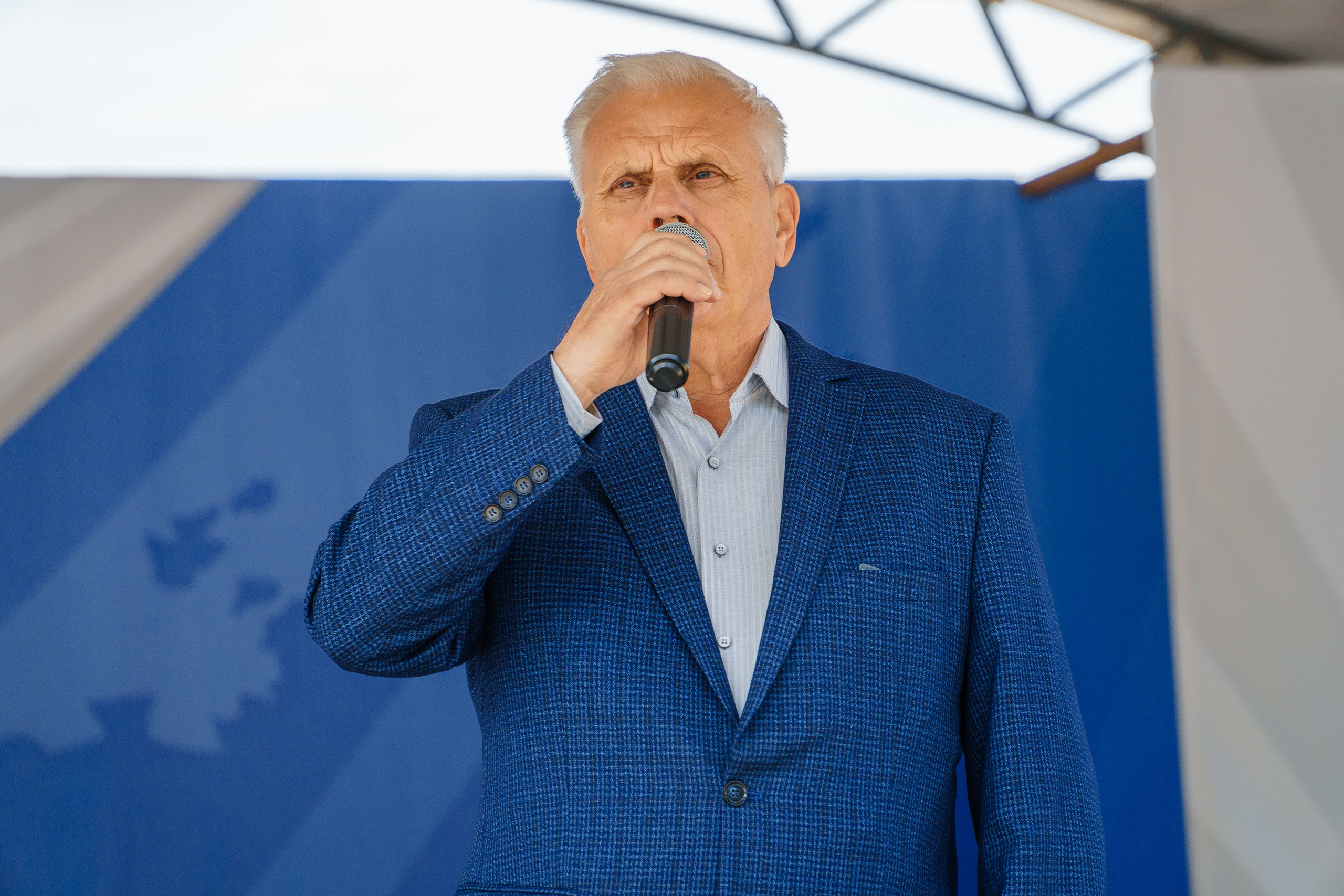 Разноцветный Первомай. Новотитаровский Дом культуры