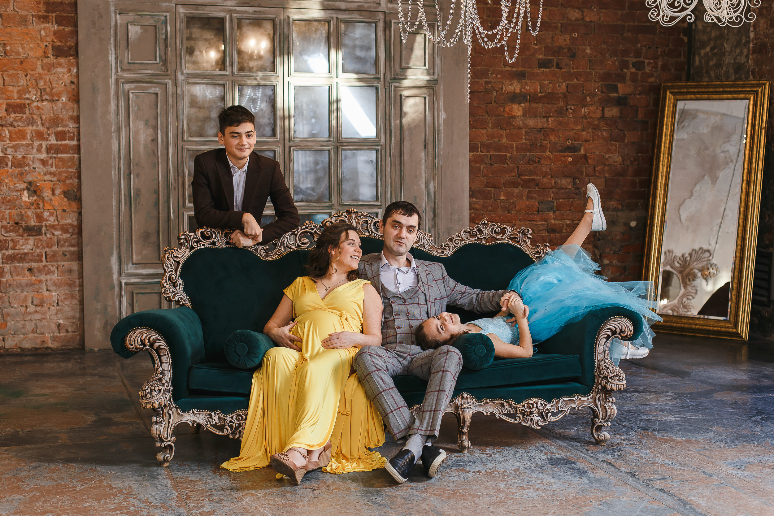 Семейные фотосессии в студии. Фотограф в СПб Антонина Линова