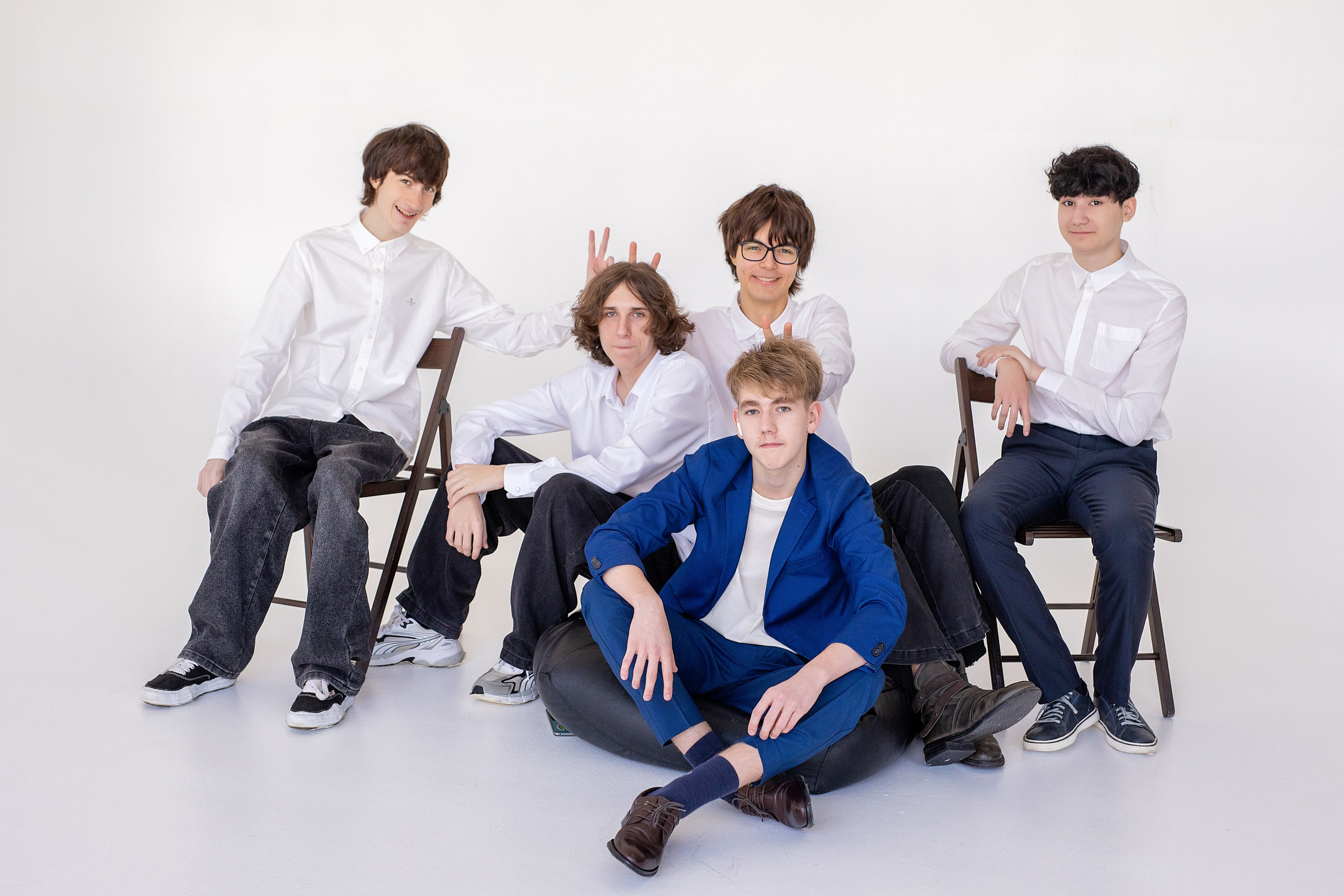 67 школа, 9б класс. Стильный выпускной альбом Владивосток фотограф Вероника Мигачева