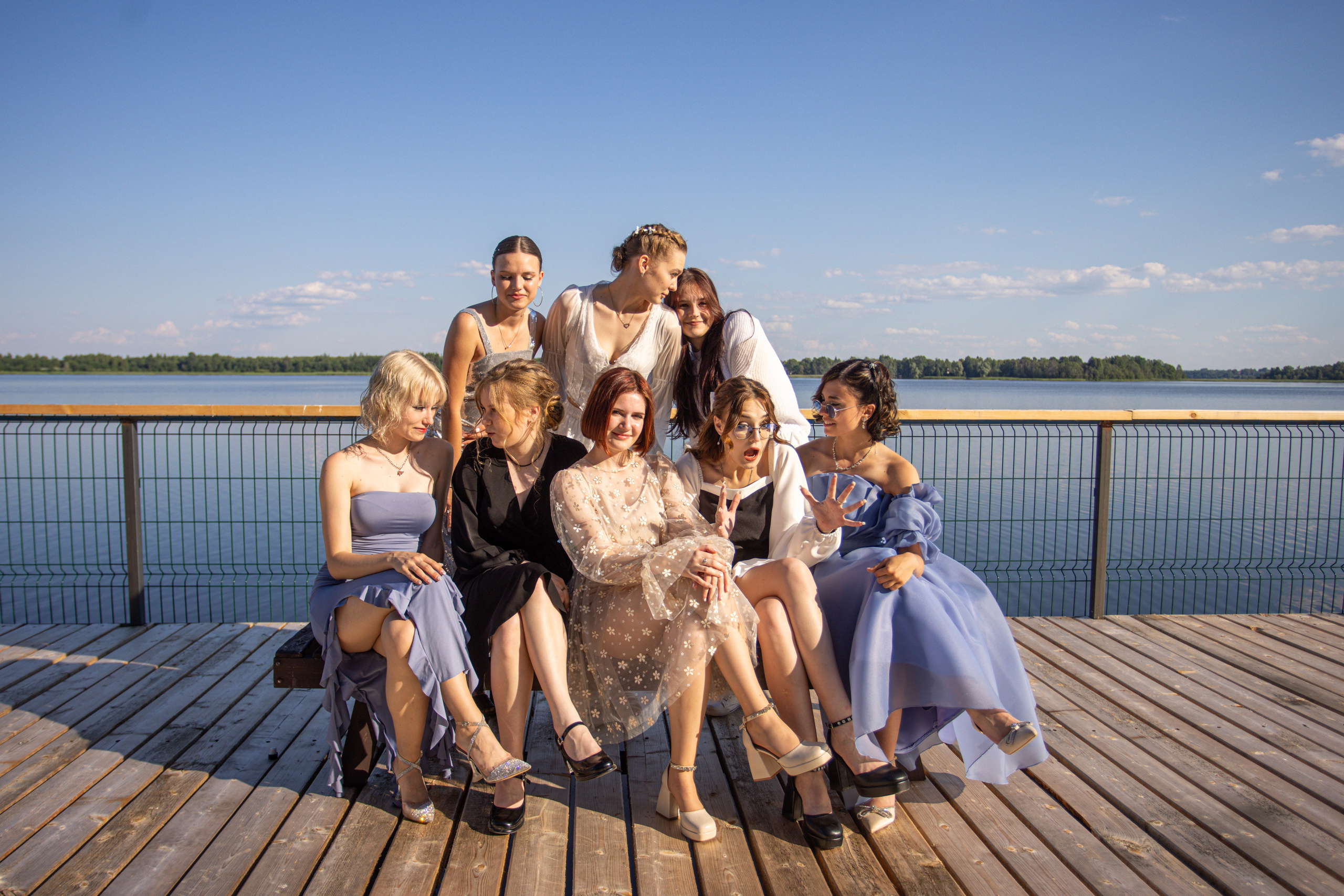 Фотосессия на выпускной. Школа № 12, 11 класс, 2024 г. Студия выпускных альбомов Остров