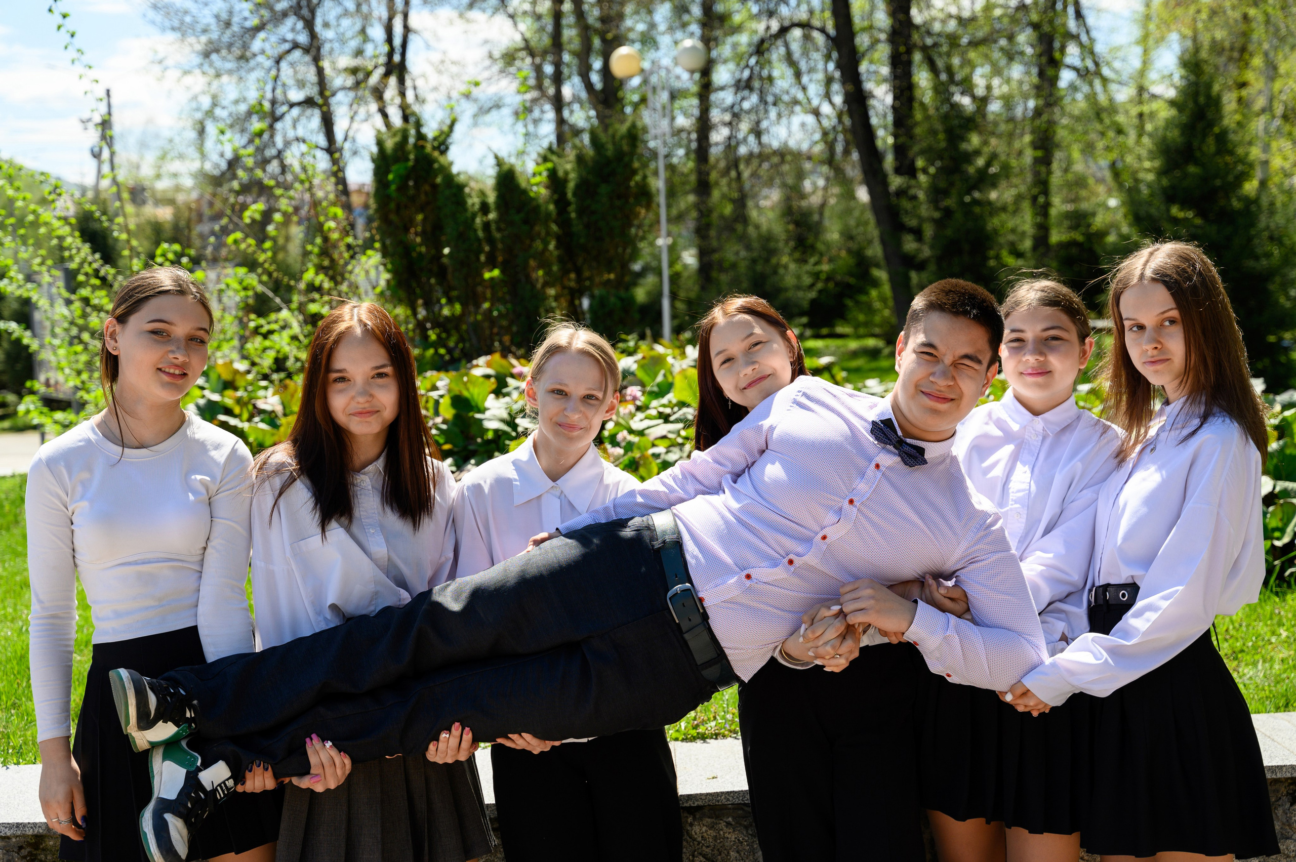 Фотоальбомы для выпускников школ и детских садов в Республике Алтай и за её пределами