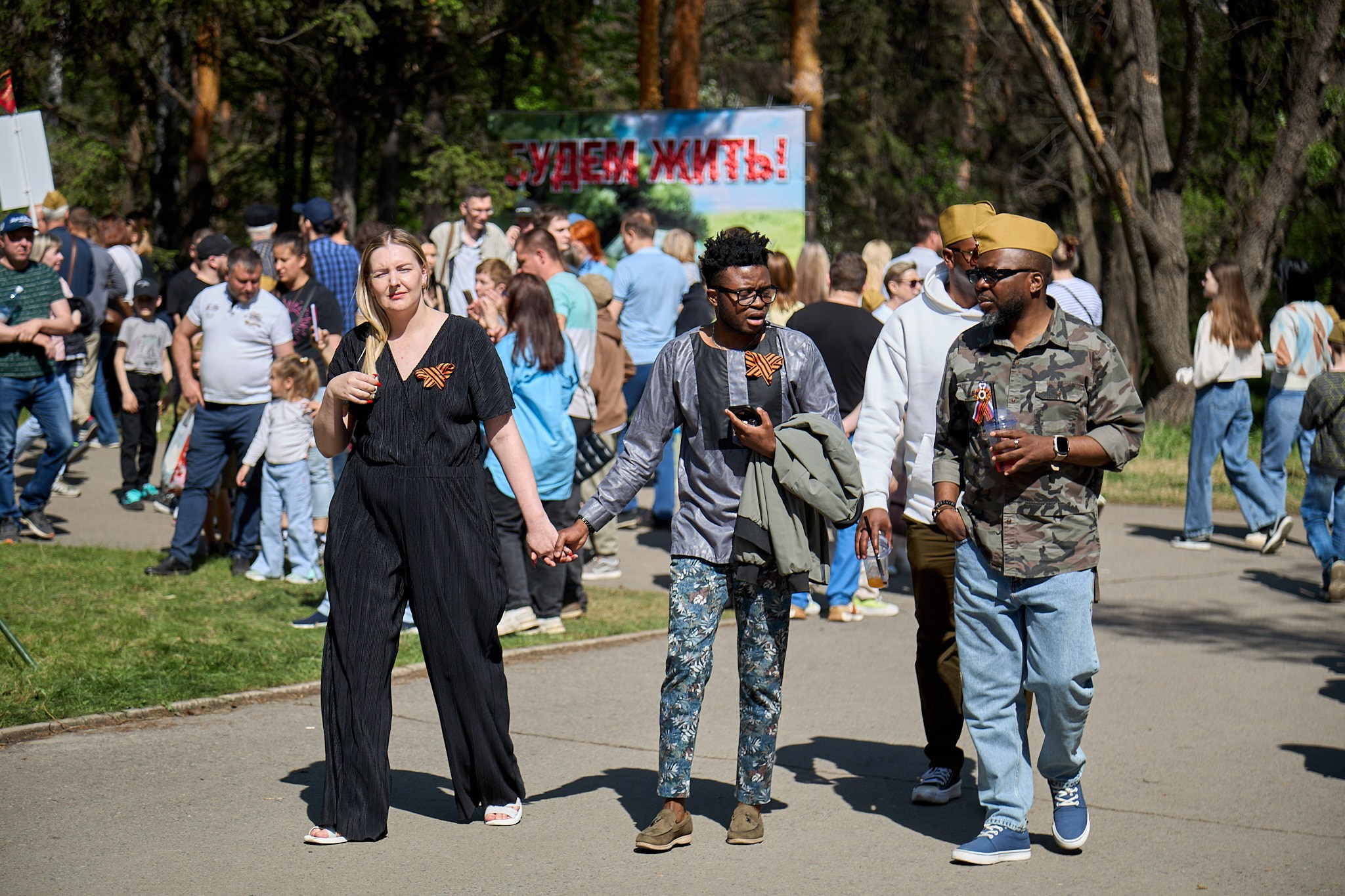 Парк Победы 9 мая 2025 года. Фотограф Омск | Александр Вандеров