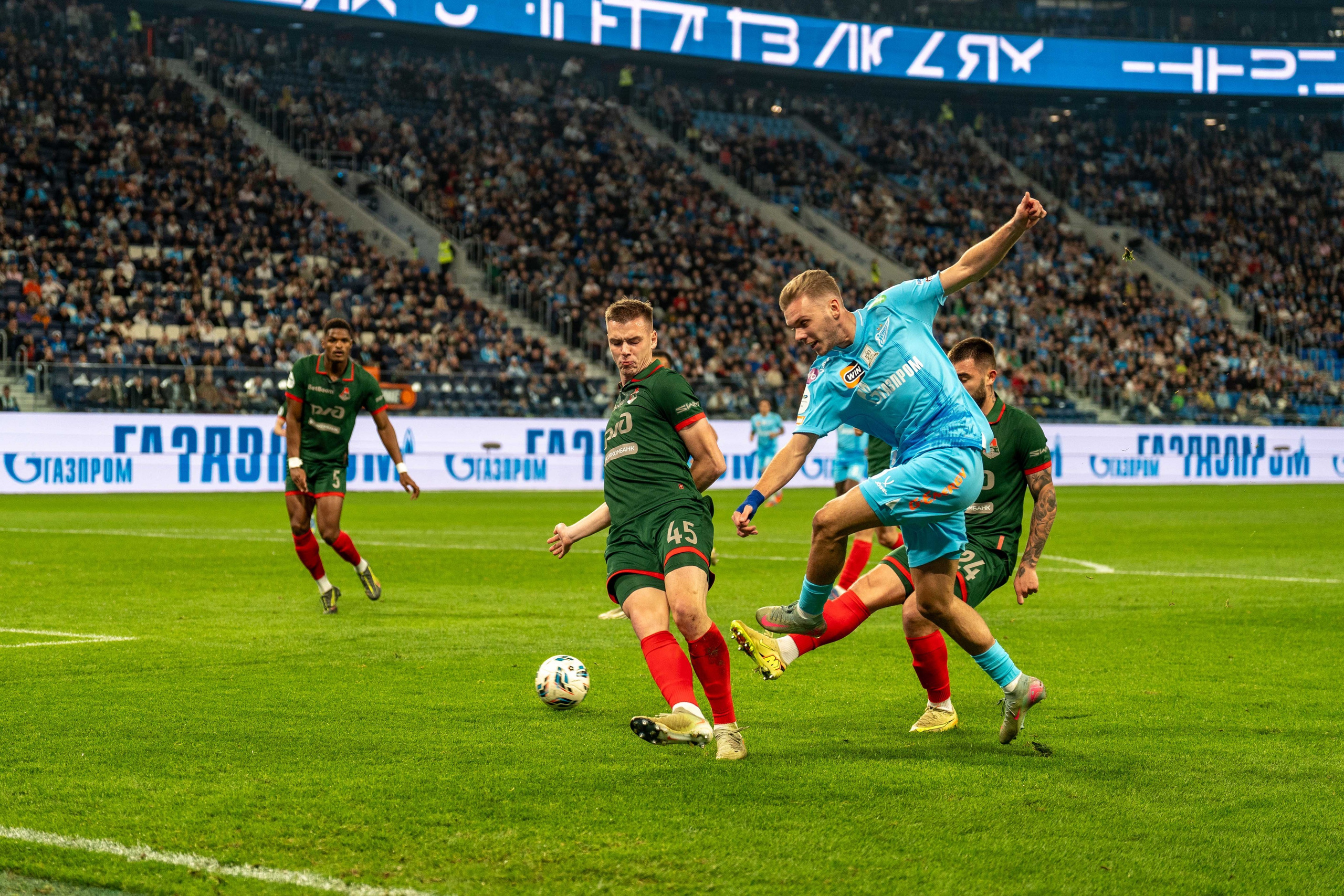 Зенит — Локомотив, 14-й тур РПЛ: репортажная съёмка | Антон Гауф. Спортивный фотограф в Санкт-Петербурге | Антон Гауф