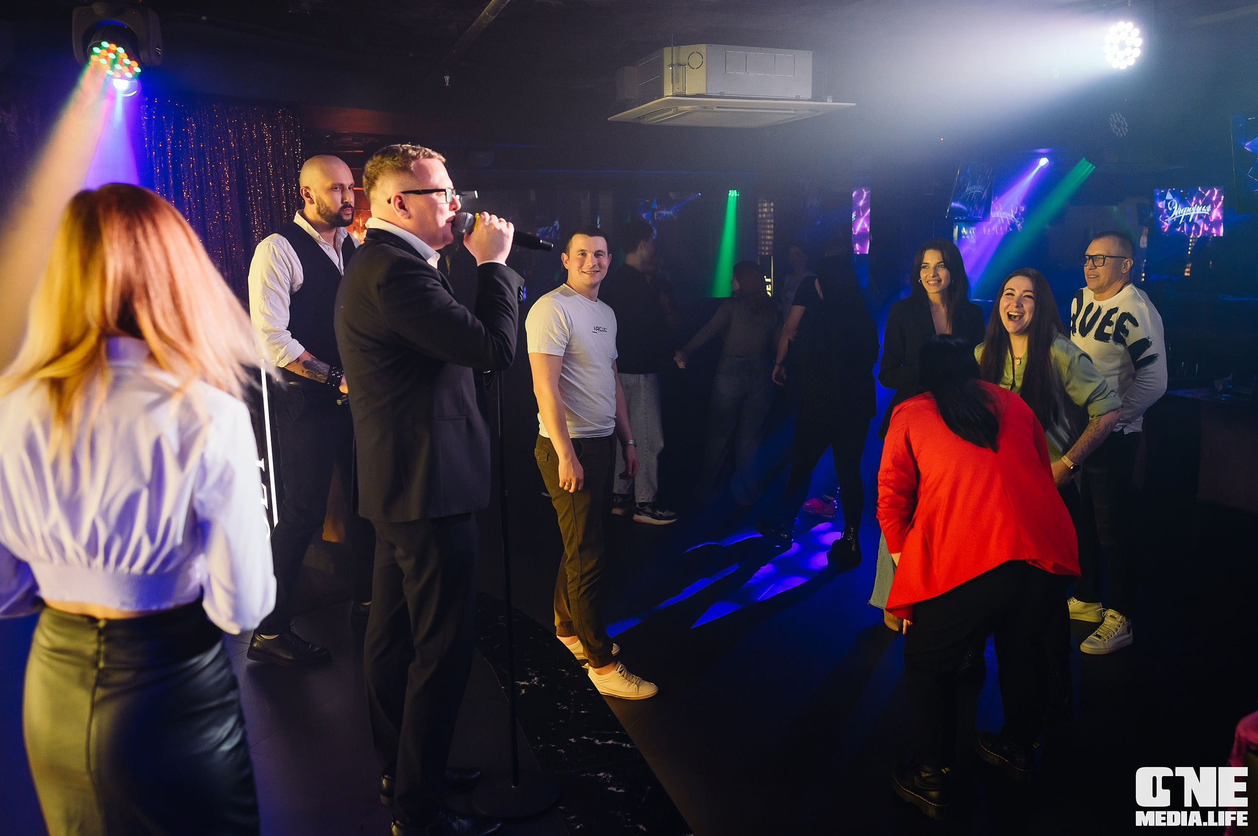 Фотоотчет из караоке-клуба Эйфория. One Media Life: фоторепортажи, фотоотчеты с мероприятий и заведений