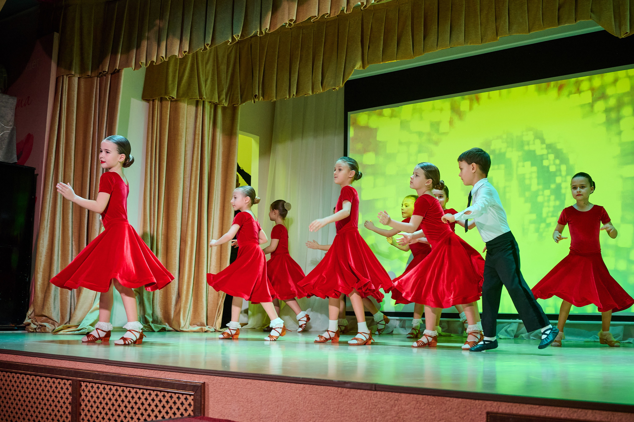 НГ ДК Виноградный. Жизнь курорта Кабардинка в фотографиях