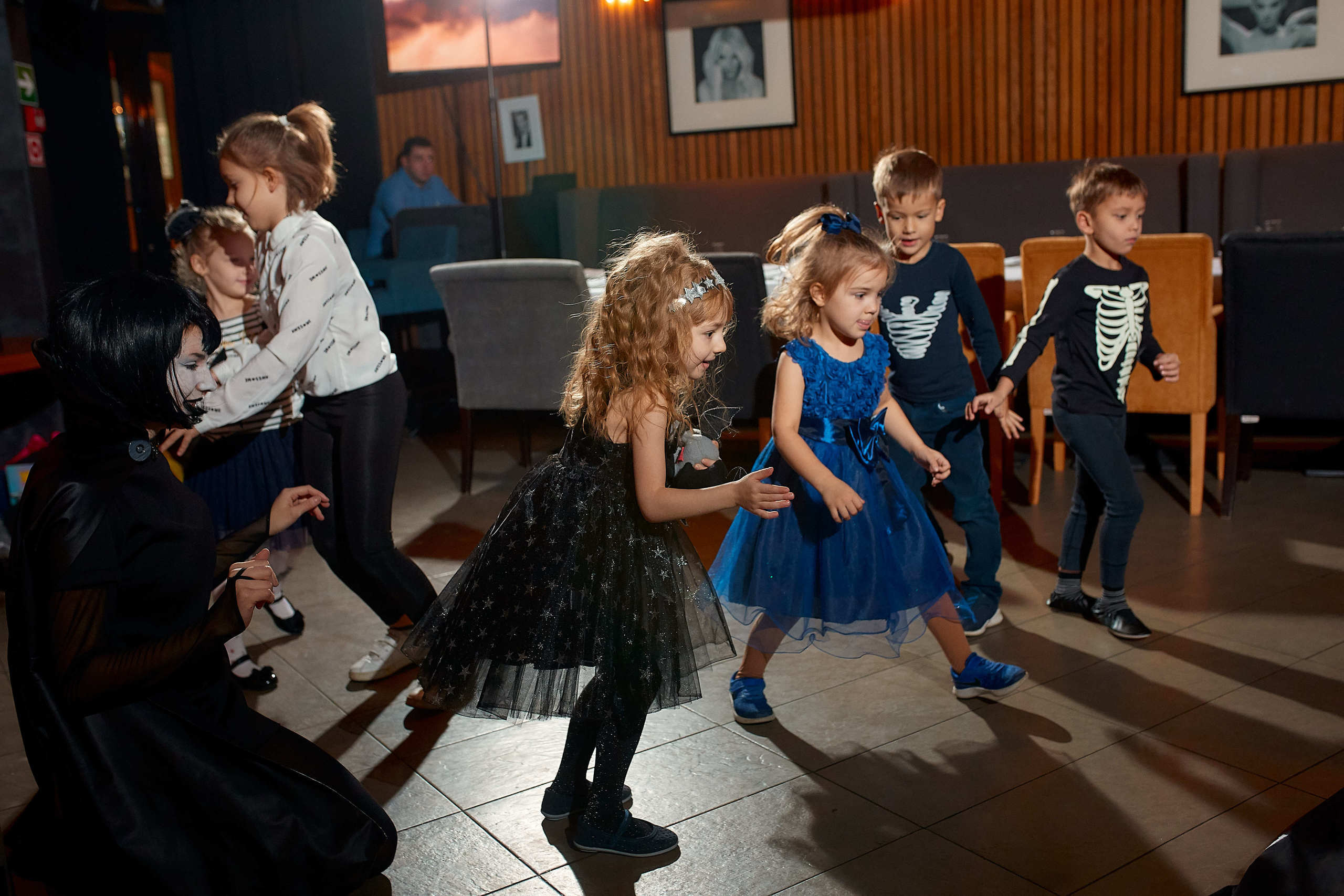 День Рождения Киры в стиле семейки Адамс. Фотограф Валерий Савиовский