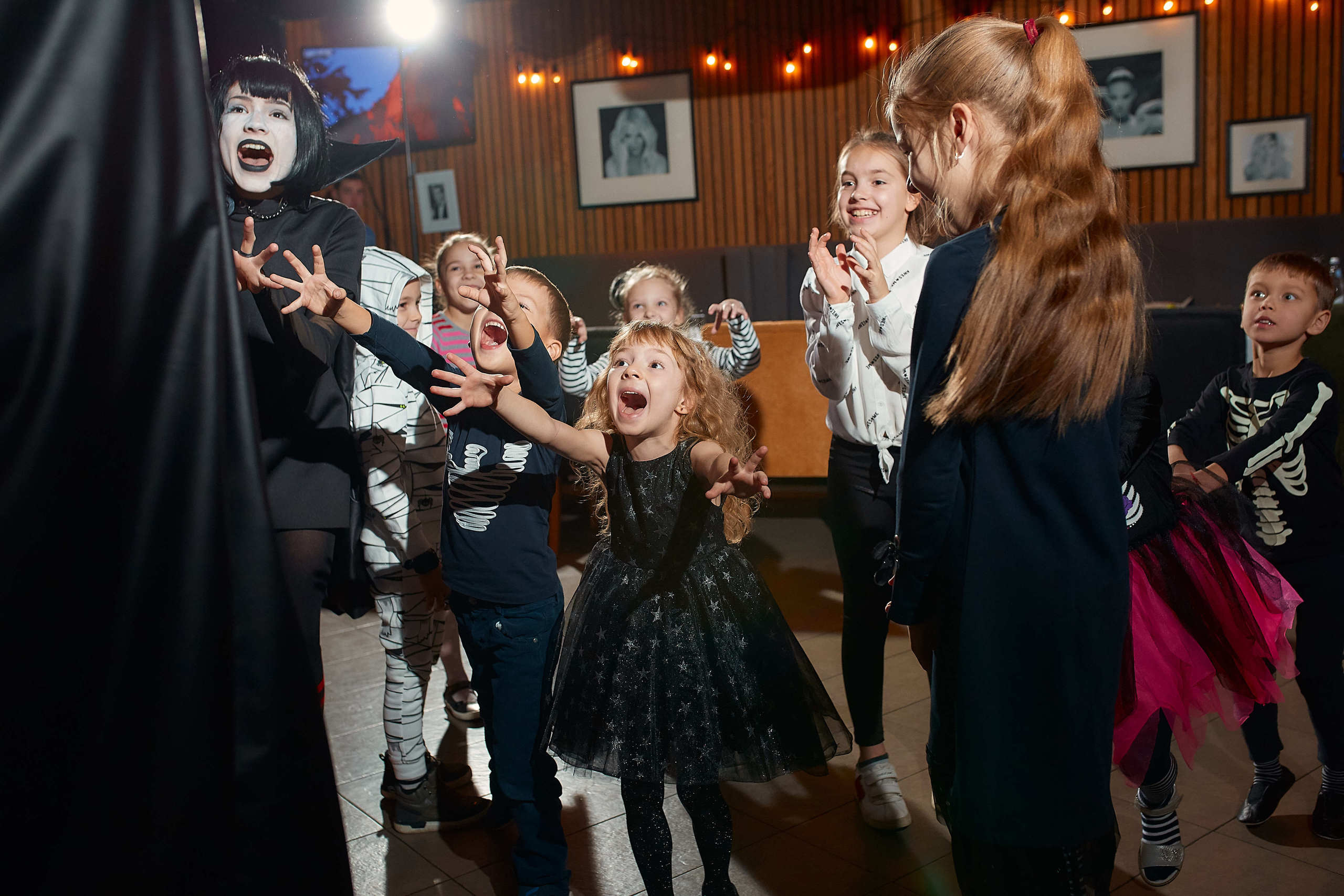 День Рождения Киры в стиле семейки Адамс. Фотограф Валерий Савиовский