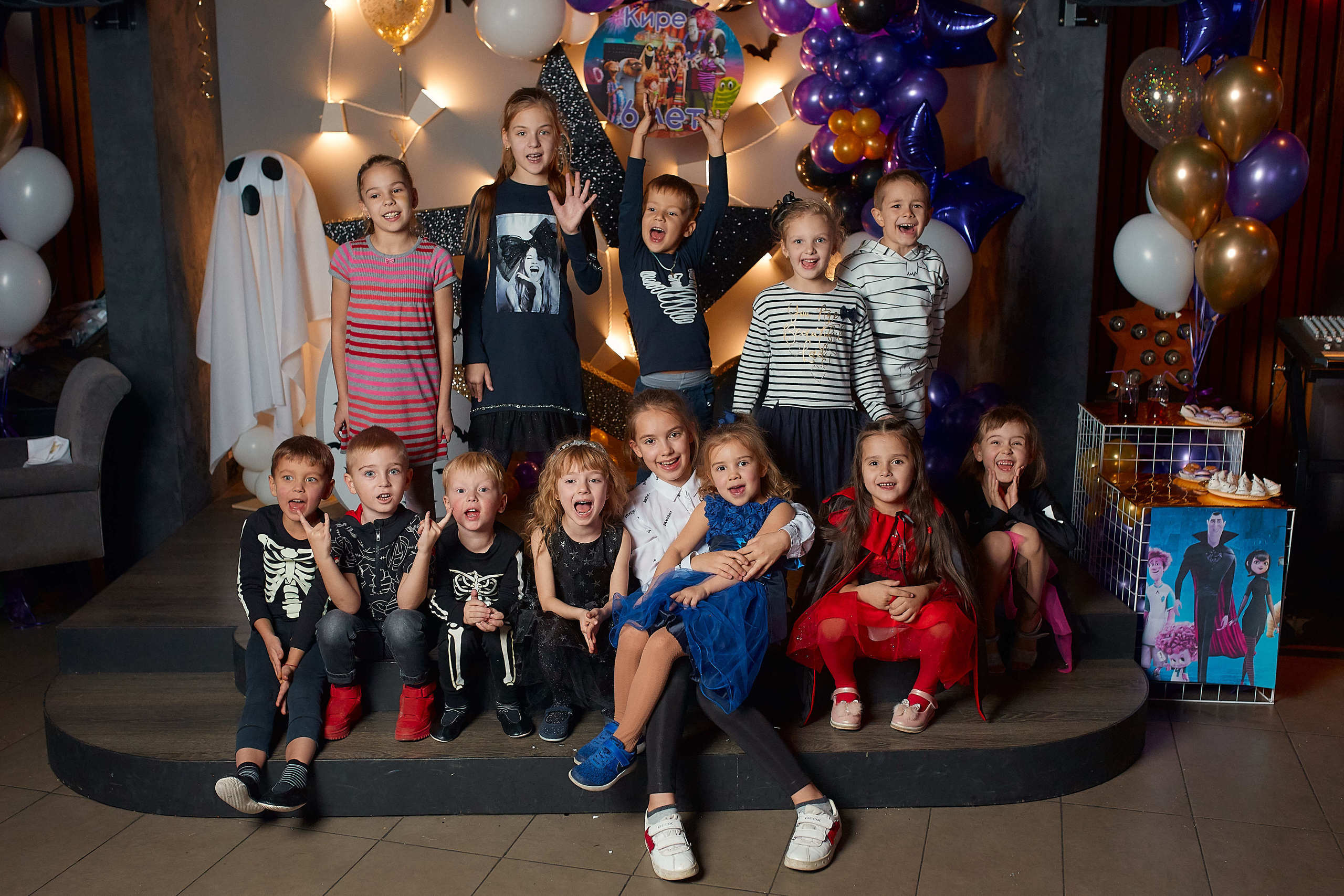 День Рождения Киры в стиле семейки Адамс. Фотограф Валерий Савиовский