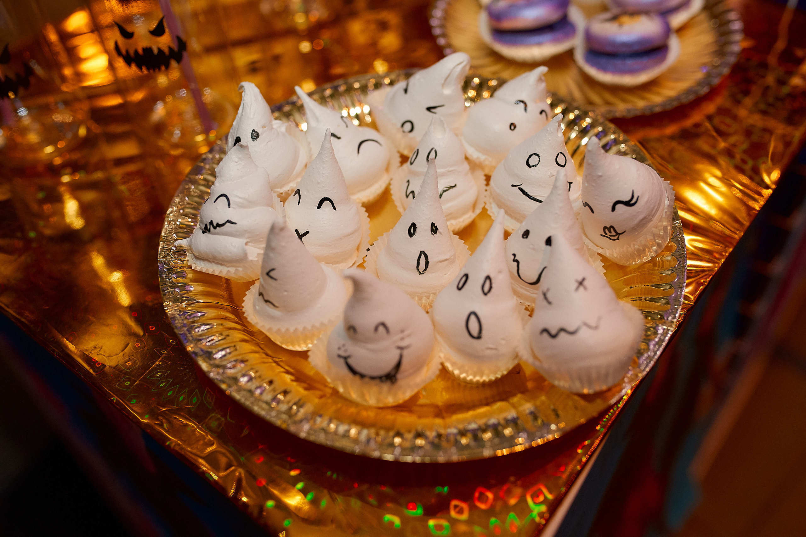 День Рождения Киры в стиле семейки Адамс. Фотограф Валерий Савиовский