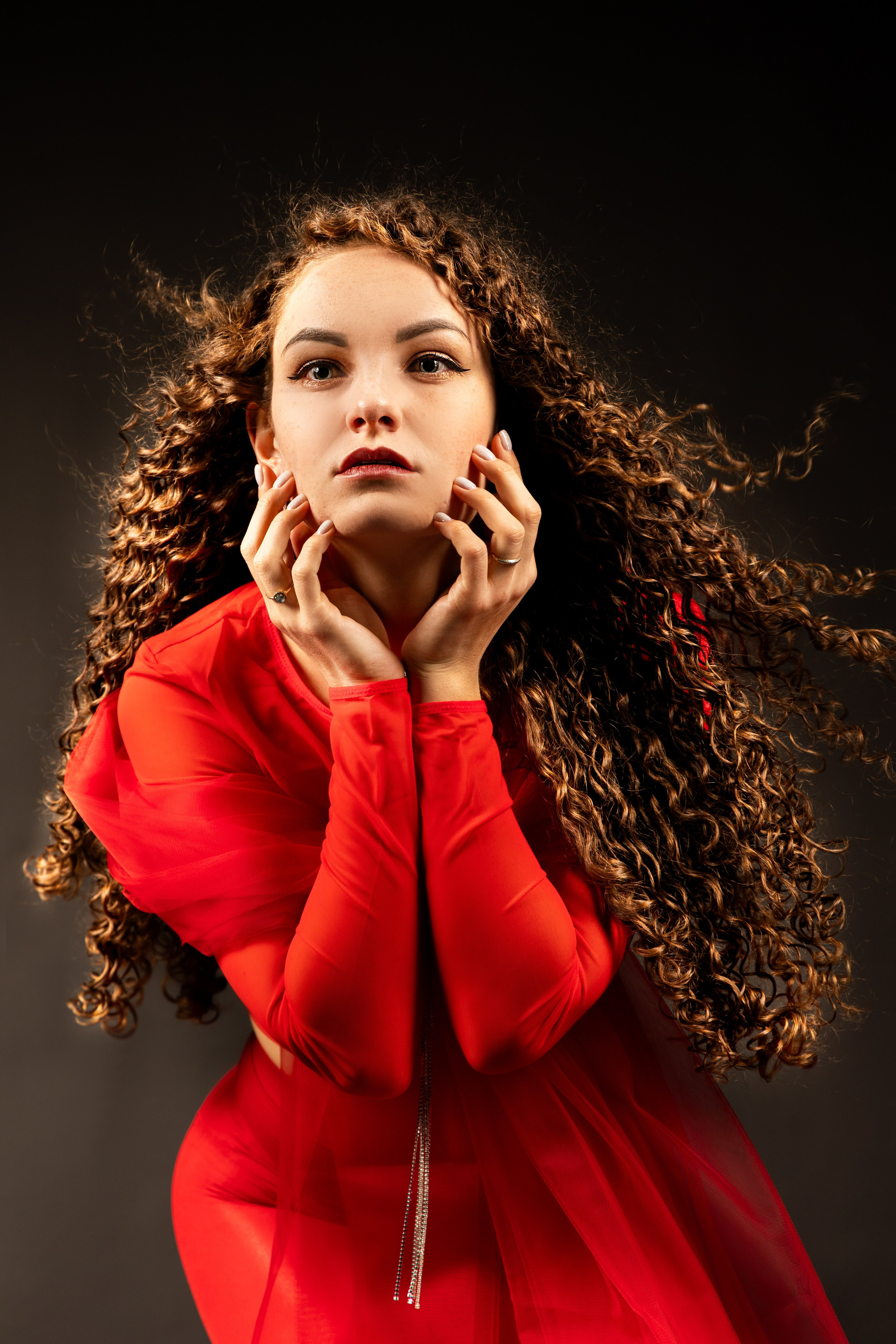 Фотограф Жуковский, фотоуслуги в жуковском , Фотосессии, студийная съёмка, студийный портрет, студийный фотограф, детский фотограф, уличная фотопрогулка, репортажная съёмка, съёмки для маркетплейс, свадебный фотограф, свадебная фотосессия, церковная съёмка, церковный фотограф, съёмка крещения, фотограф на крестины, съёмка венчания, фотосессия беременности , фотограф на выписку из род. дома, фотограф в школу, фотограф в детский сад, арт фотограф, предметная съёмка, предметный фотограф, фотограф на день рождения, фотограф на детский праздник, осенняя фотосессия, деловая фотосессия, портфолио, бьюти фотограф, фотограф автотранспорта, съёмка недвижимости, пейзажная съёмка, коммерческий фотограф, новогодняя фотосессия, эмоциональный портрет, фуд фотограф, фотограф анималист, уличный фотограф, домашняя фотосессия, косплей, модели, ню, пейзажный фотограф, фотосъёмка архитектуры, ретушь, обработка фотографий, фотосъёмка новорожденных Фотограф Татьяна Марсуверских