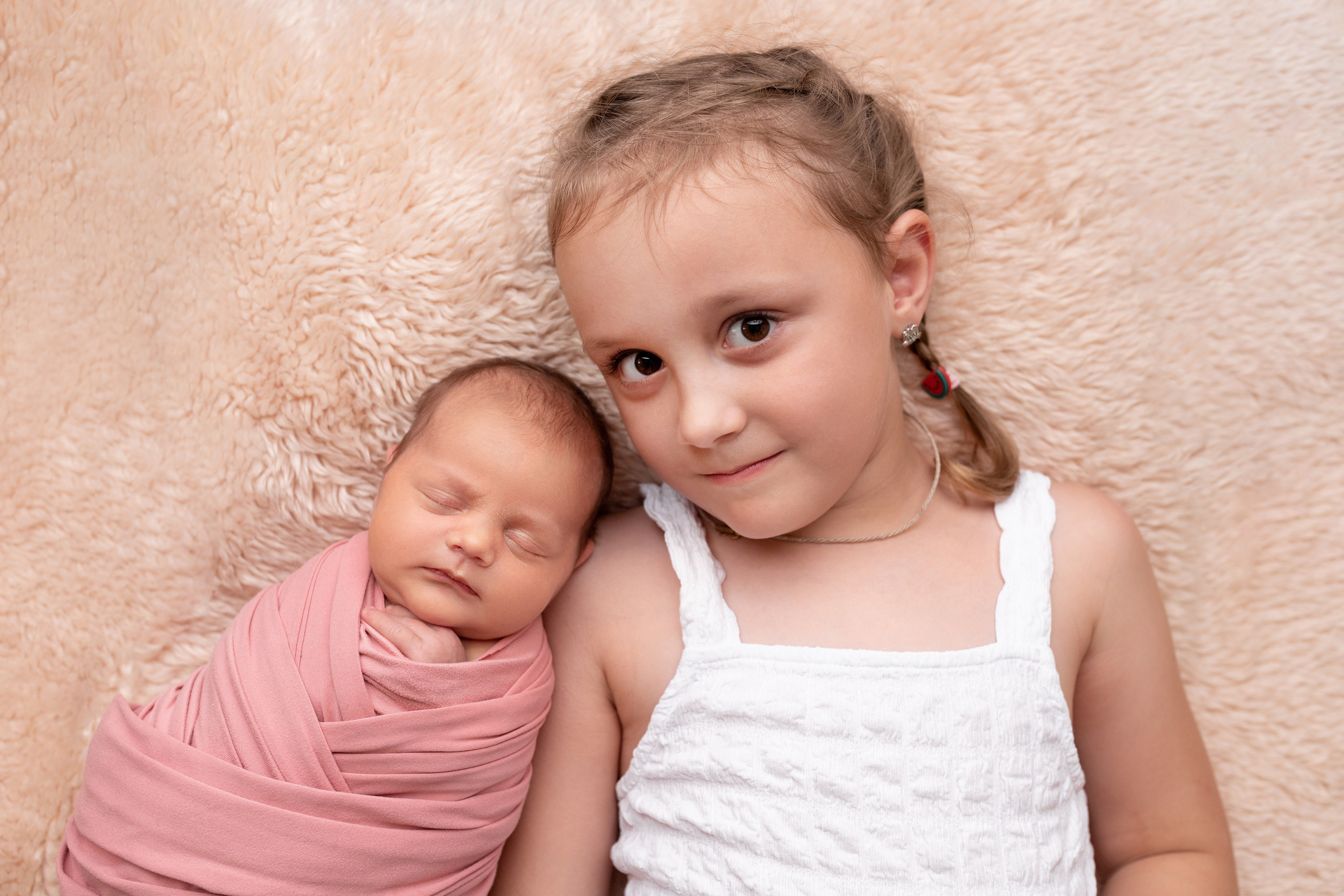 Классический ньюборн newborn. Фотограф новорожденных в г. Барнаул Ренпенинг Катерина