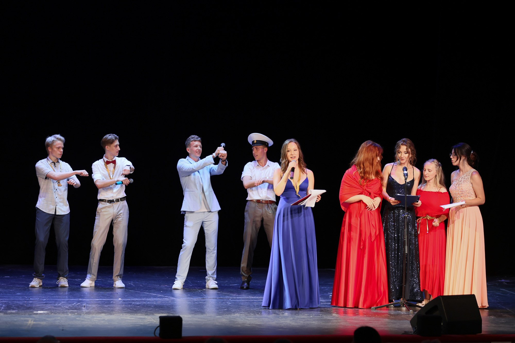 Выпускной вечер в Севастопольской гимназии № 1 имени А. С. Пушкина. Свадебный фотограф, фотосъемка в Крыму, Севастополе, Симферополе, Ялте