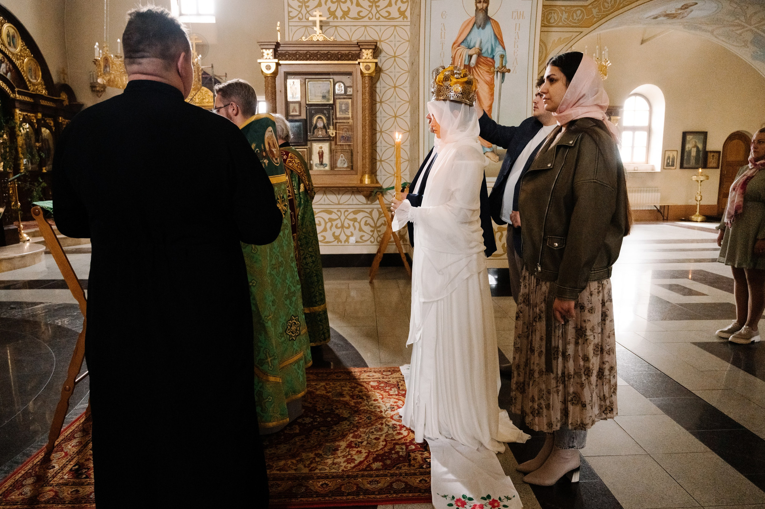 Стоимость крещения. Профессиональный фотограф беременности в СПБ. Стильные фотосессии беременности в стиле минимализм и классическая фотография