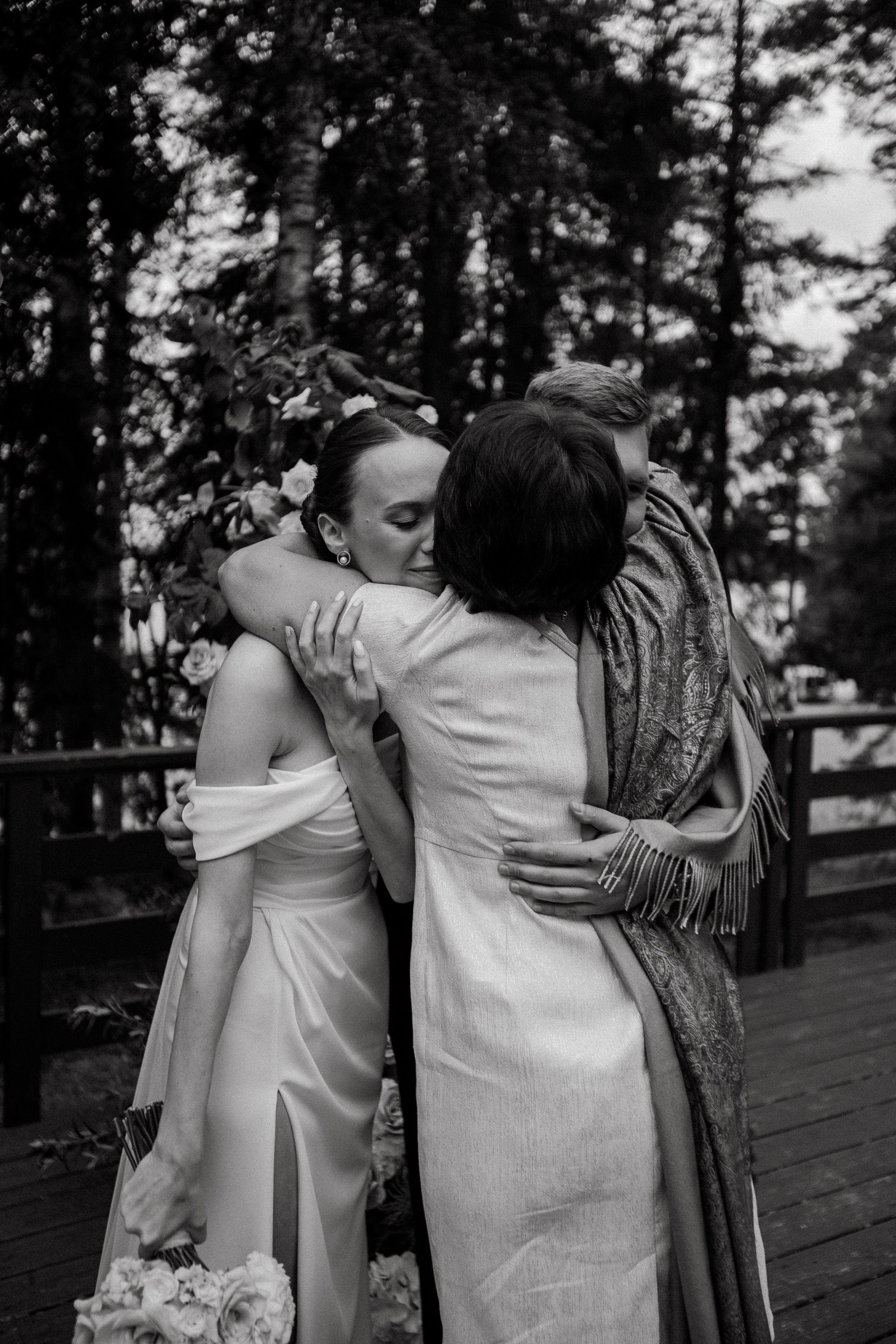 Свадебный фотограф Таня Караисаева