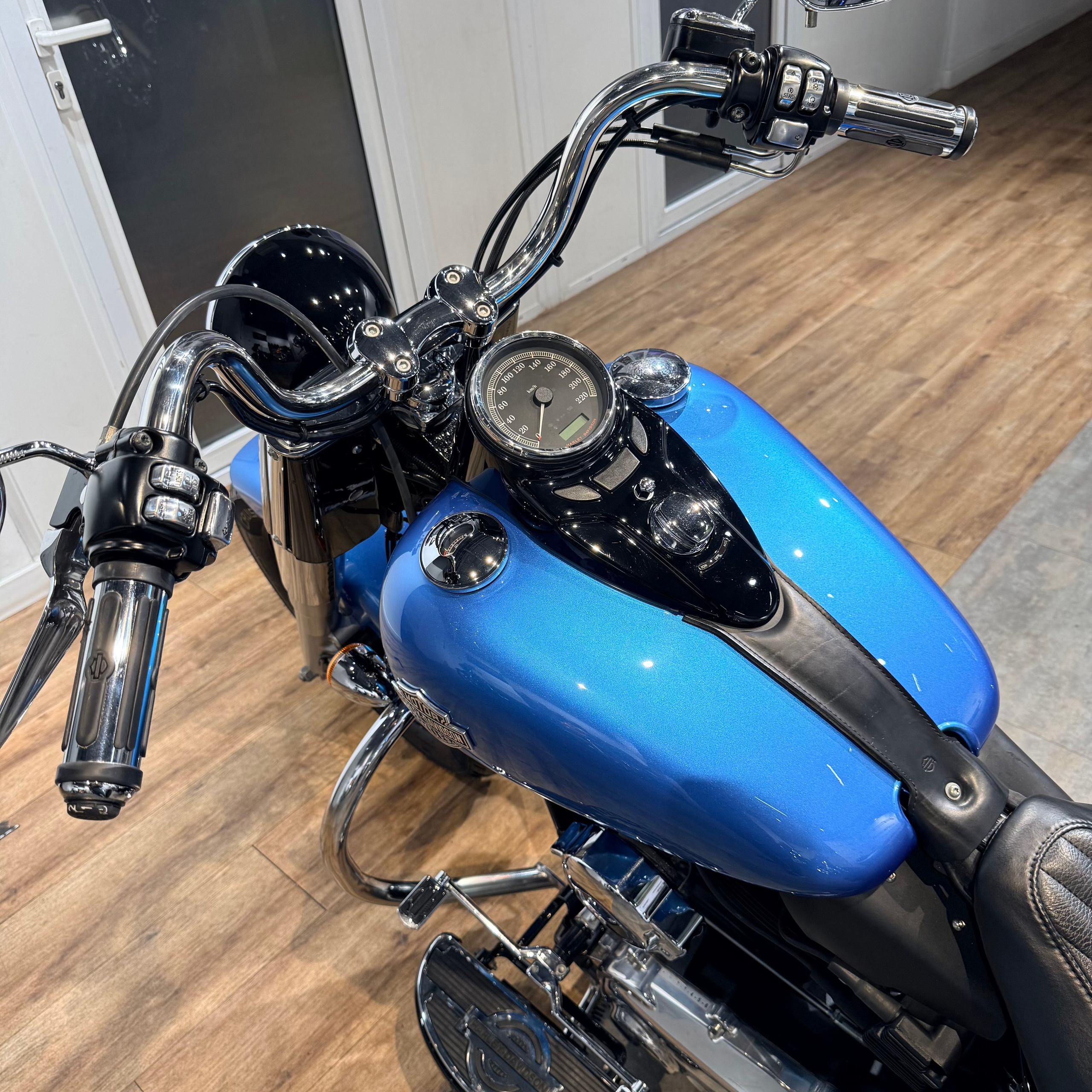 2013 HD Softail Slim ABS Big Blue Pearl (VIN *5HD*7751). Hello Davidson, Москва. Только хорошие мотоциклы…