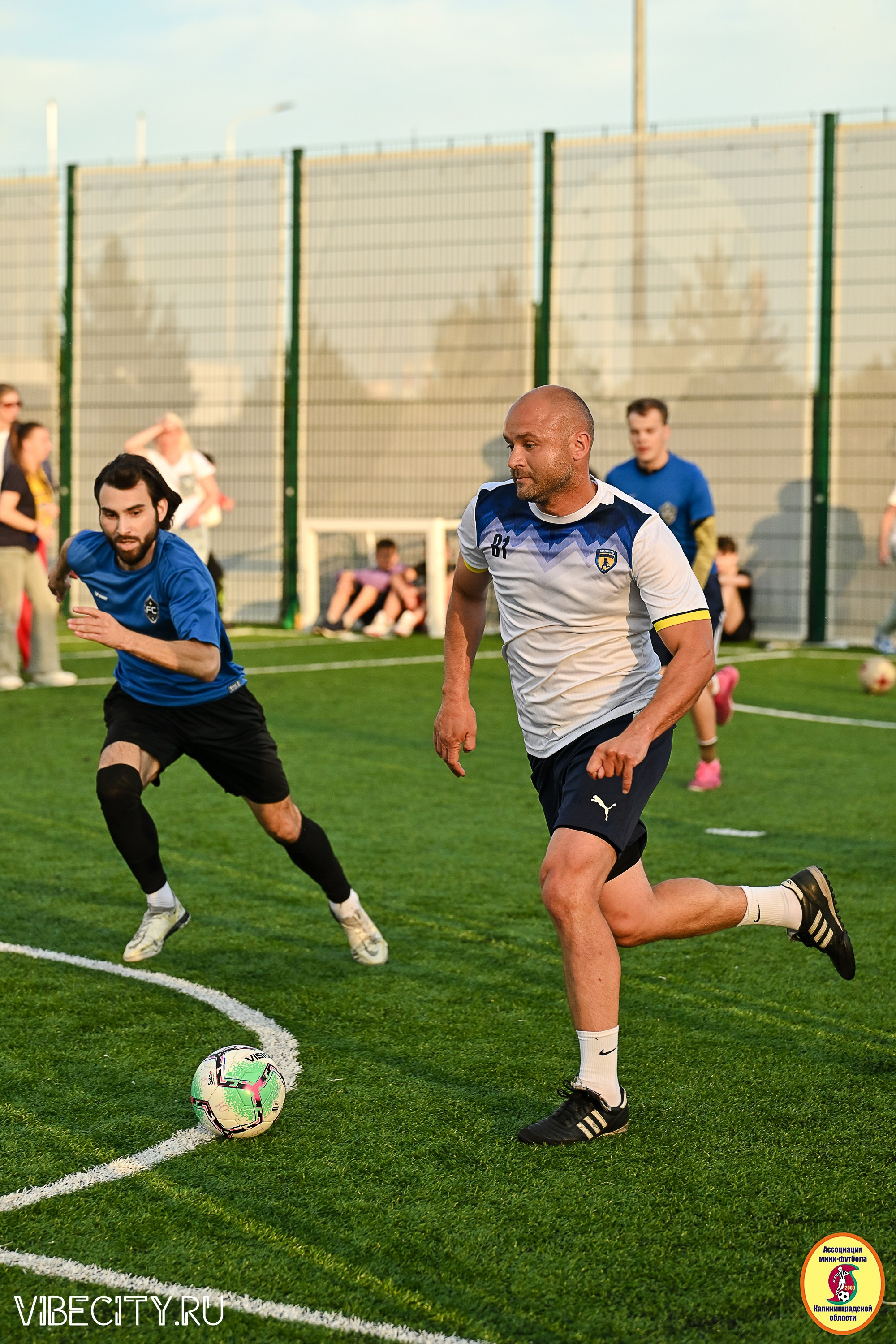 ИГРЫ МИНИ-ФУТБОЛЬНОЙ И КОРПОРАТИВНОЙ ЛИГИ. VIBECITY.RU Вайб Сити Ру Фоторепортажи Фотоотчеты Калининград